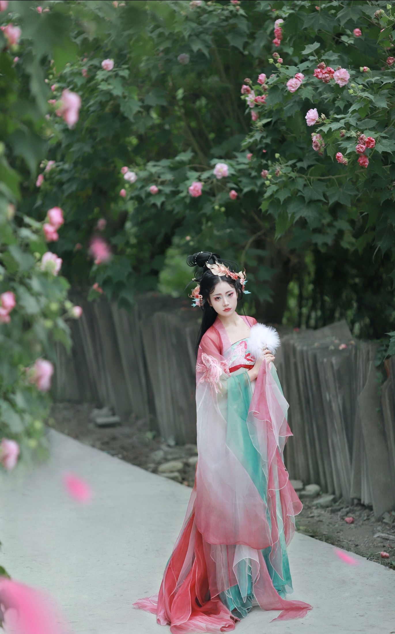 千玥 – 《锦鲤》[13P]