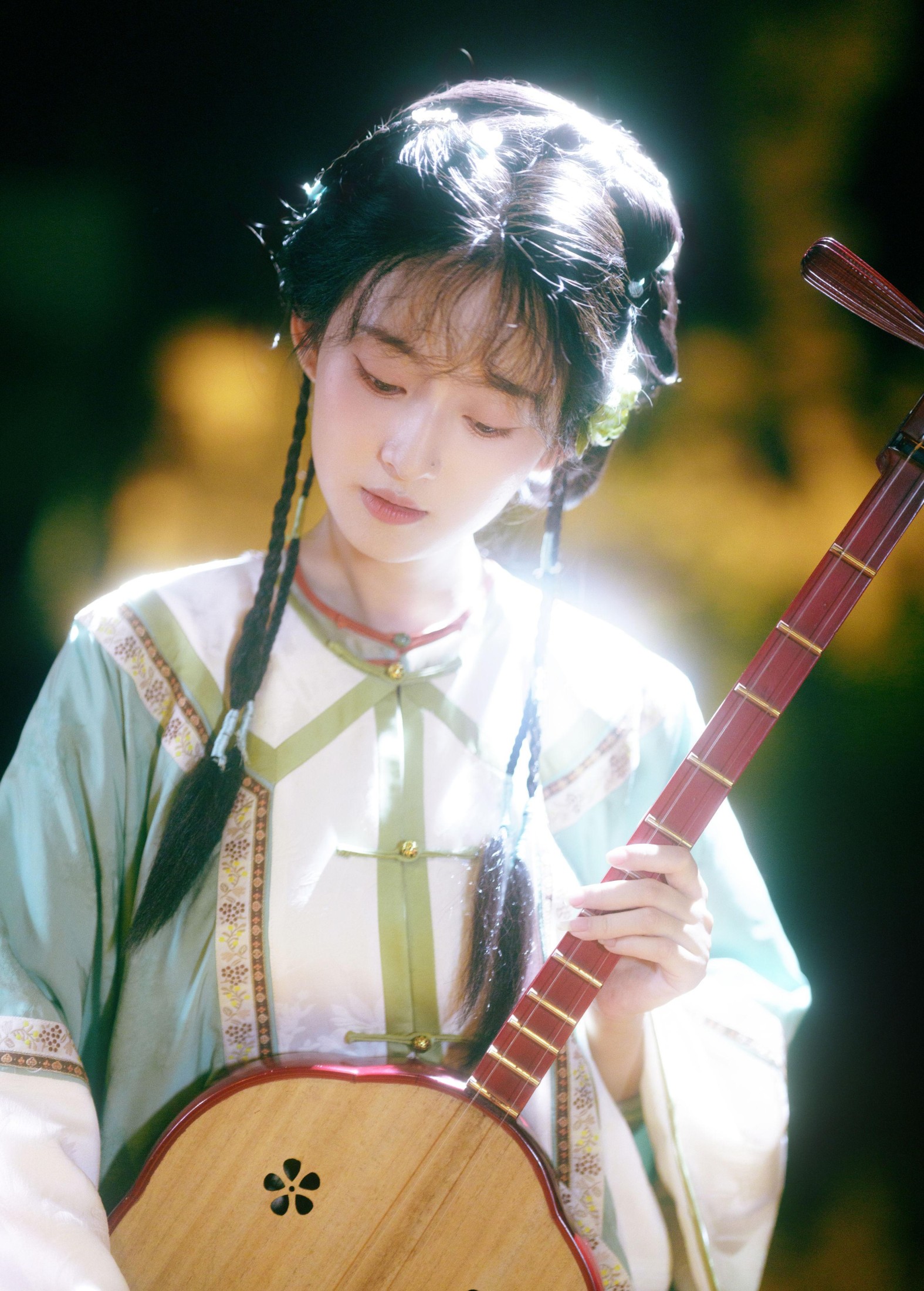 一只梳子君 – 《误入眉眼，可叹惊鸿》[13P]