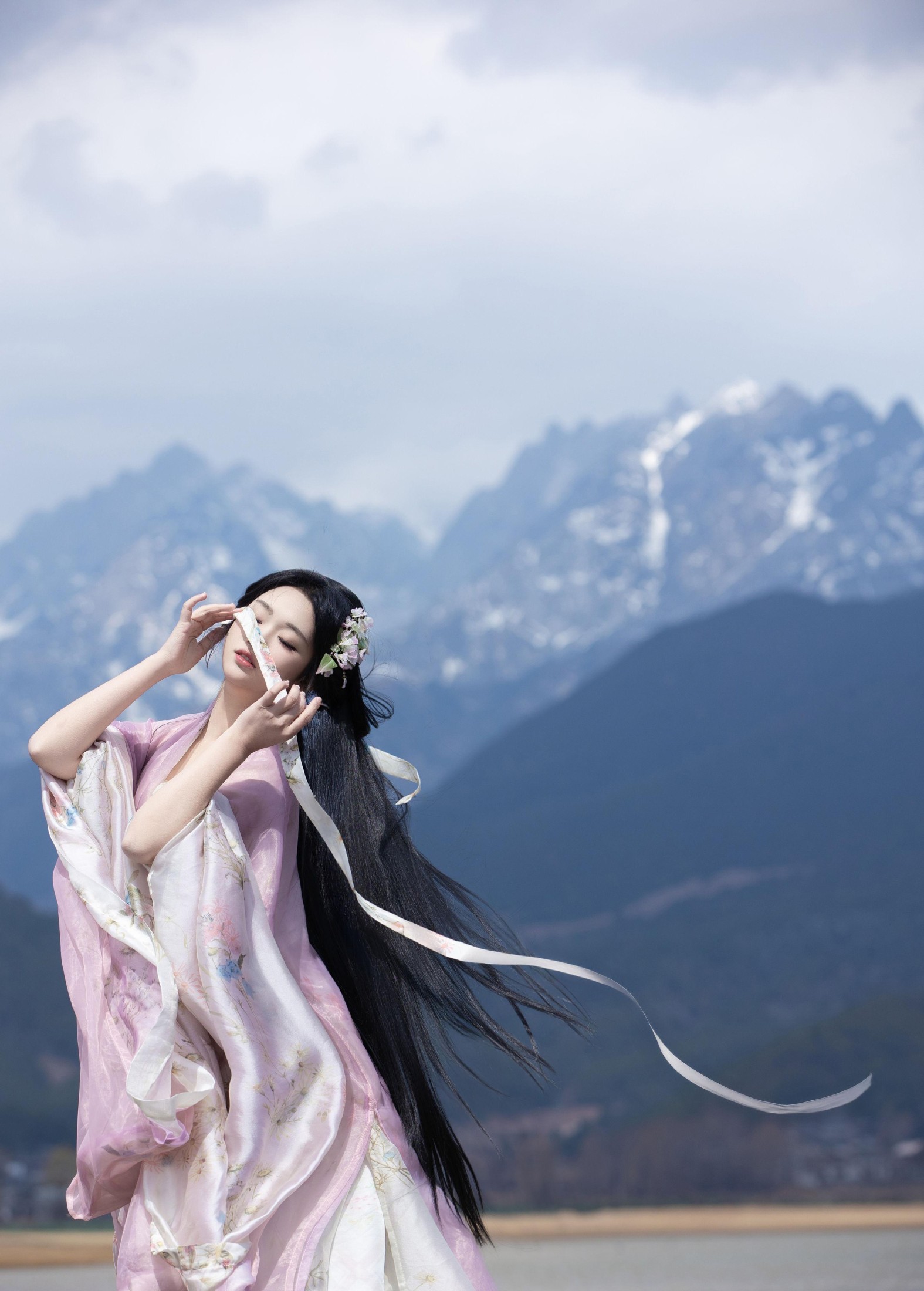 晚江亭 – 《眉间雪》[33P]