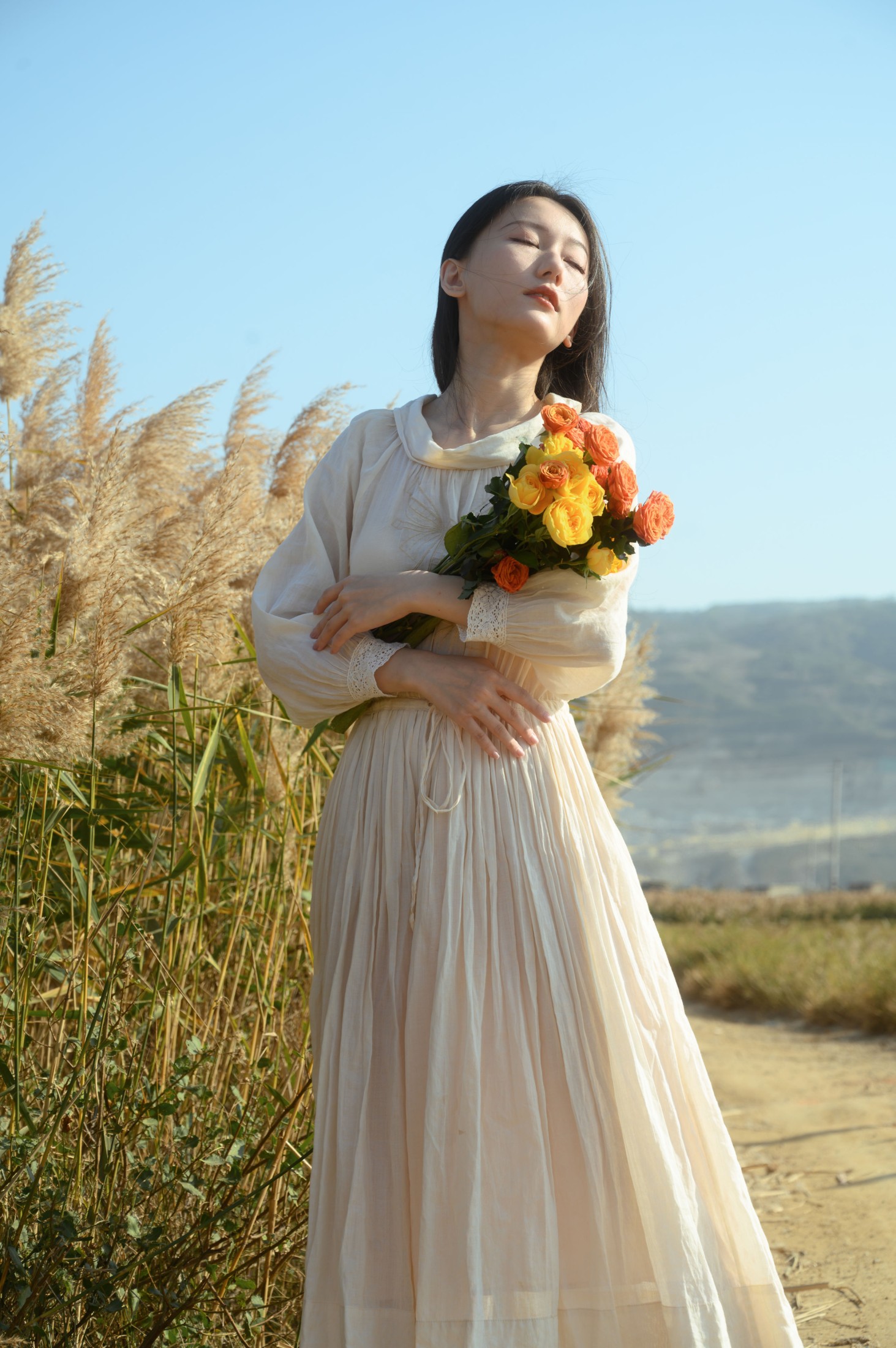 小月 – 《你是自由的风》[22P]