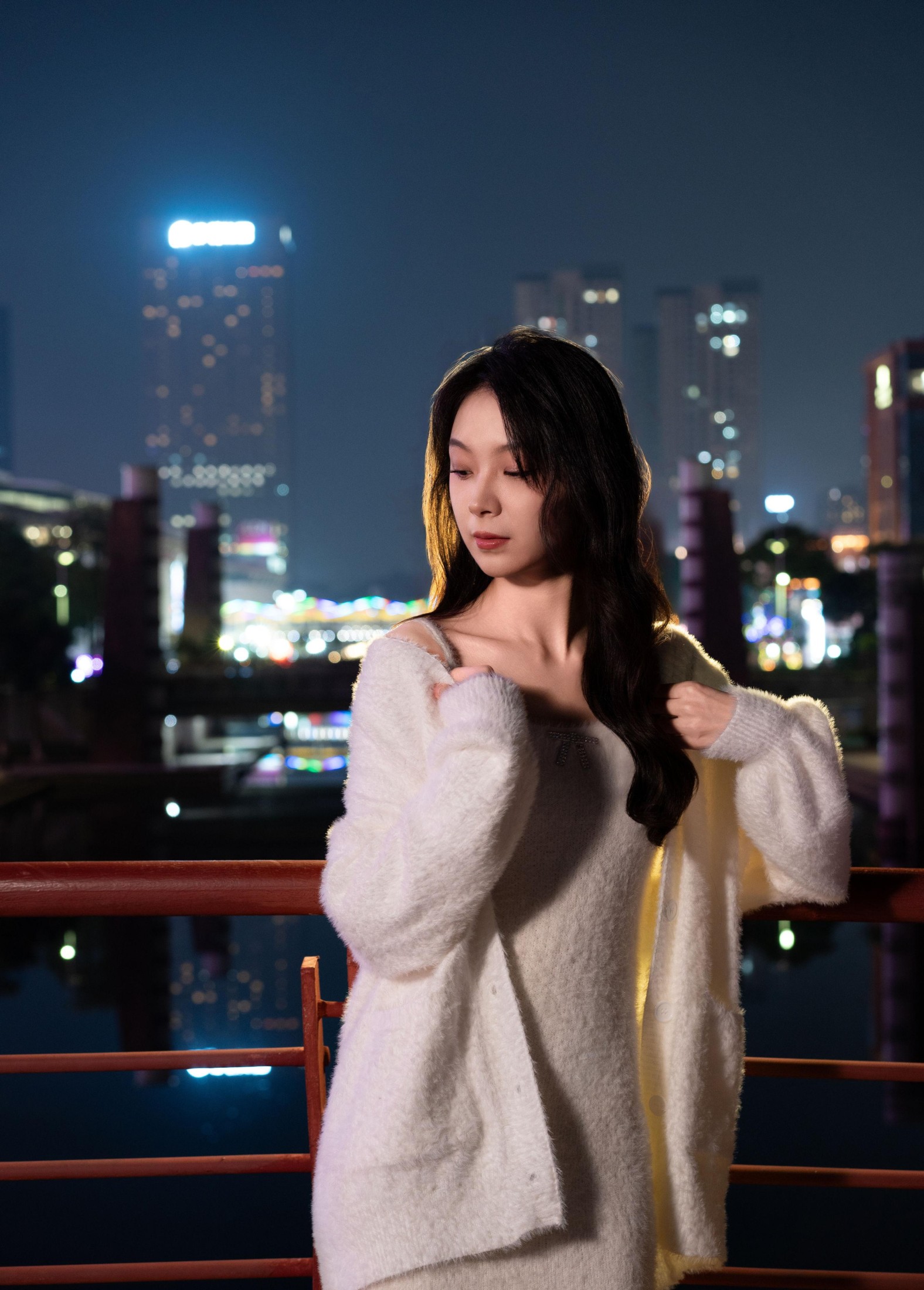 杜鹃 – 《夜深之邻家少女》[19P]