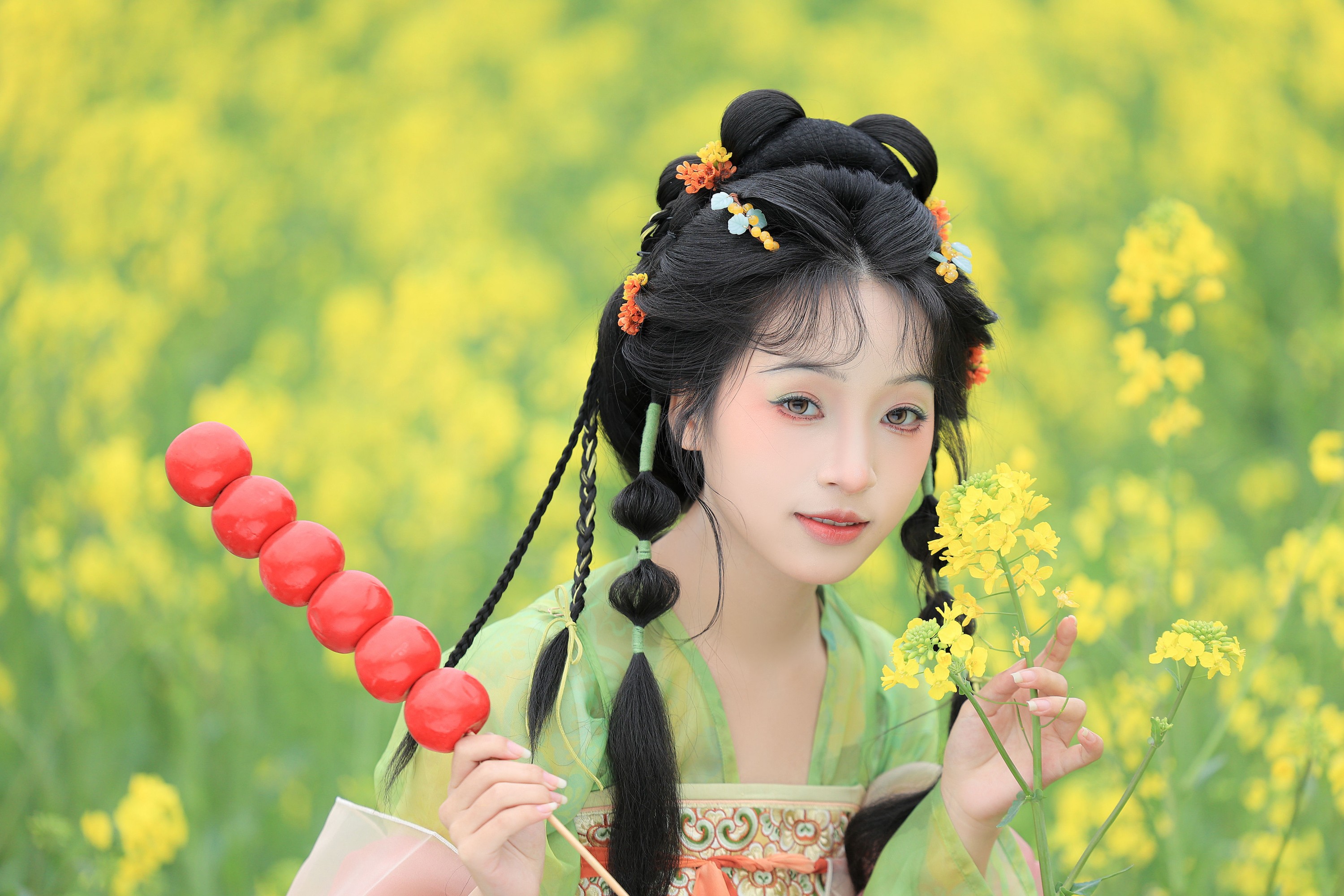 君尹兰 – 《春日之约》[18P]