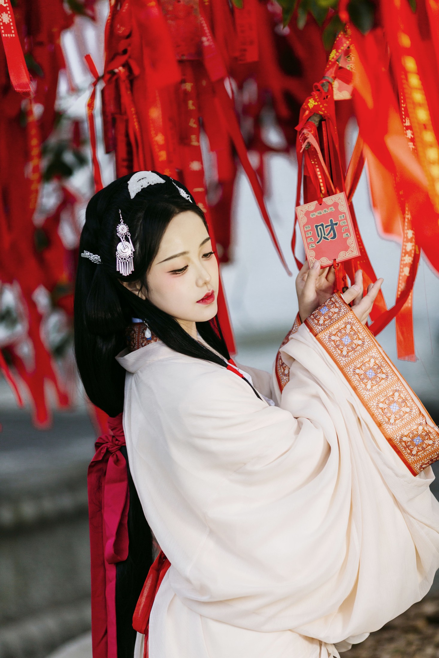 一袭战国袍,悠悠三千载。