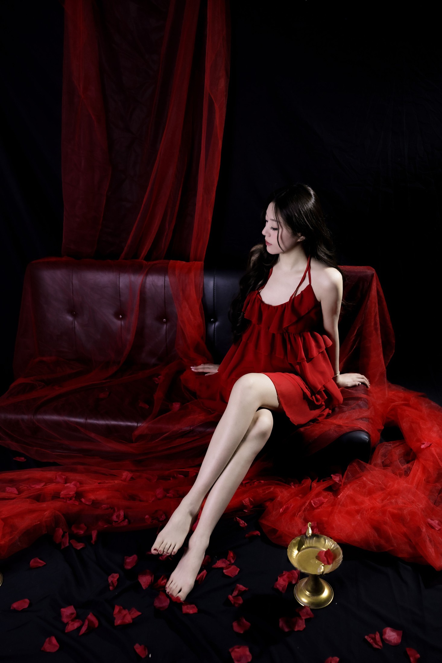 – 《红色纱裙》[20P]