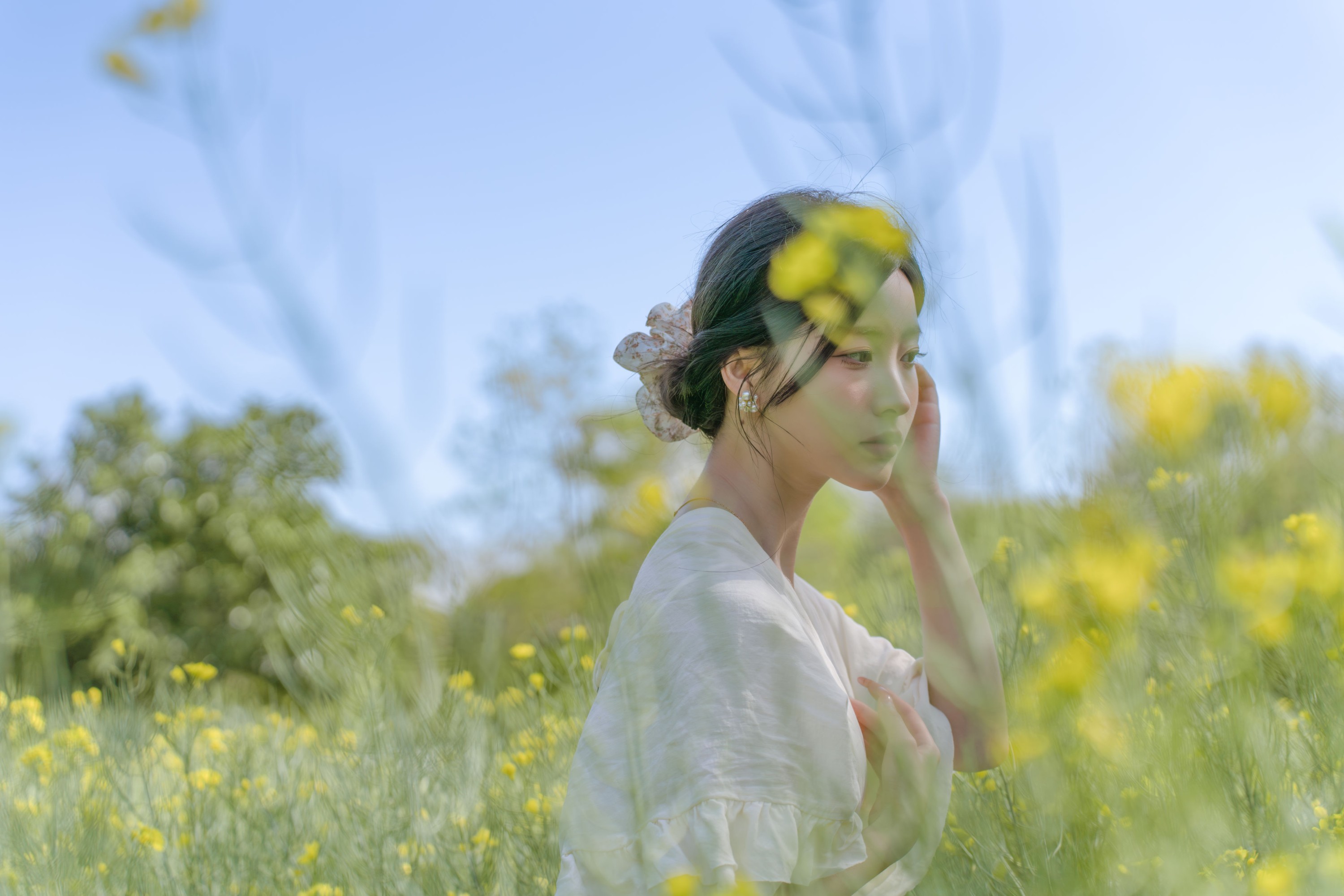 栀栀雯 – 《梦幻花海》[44P]