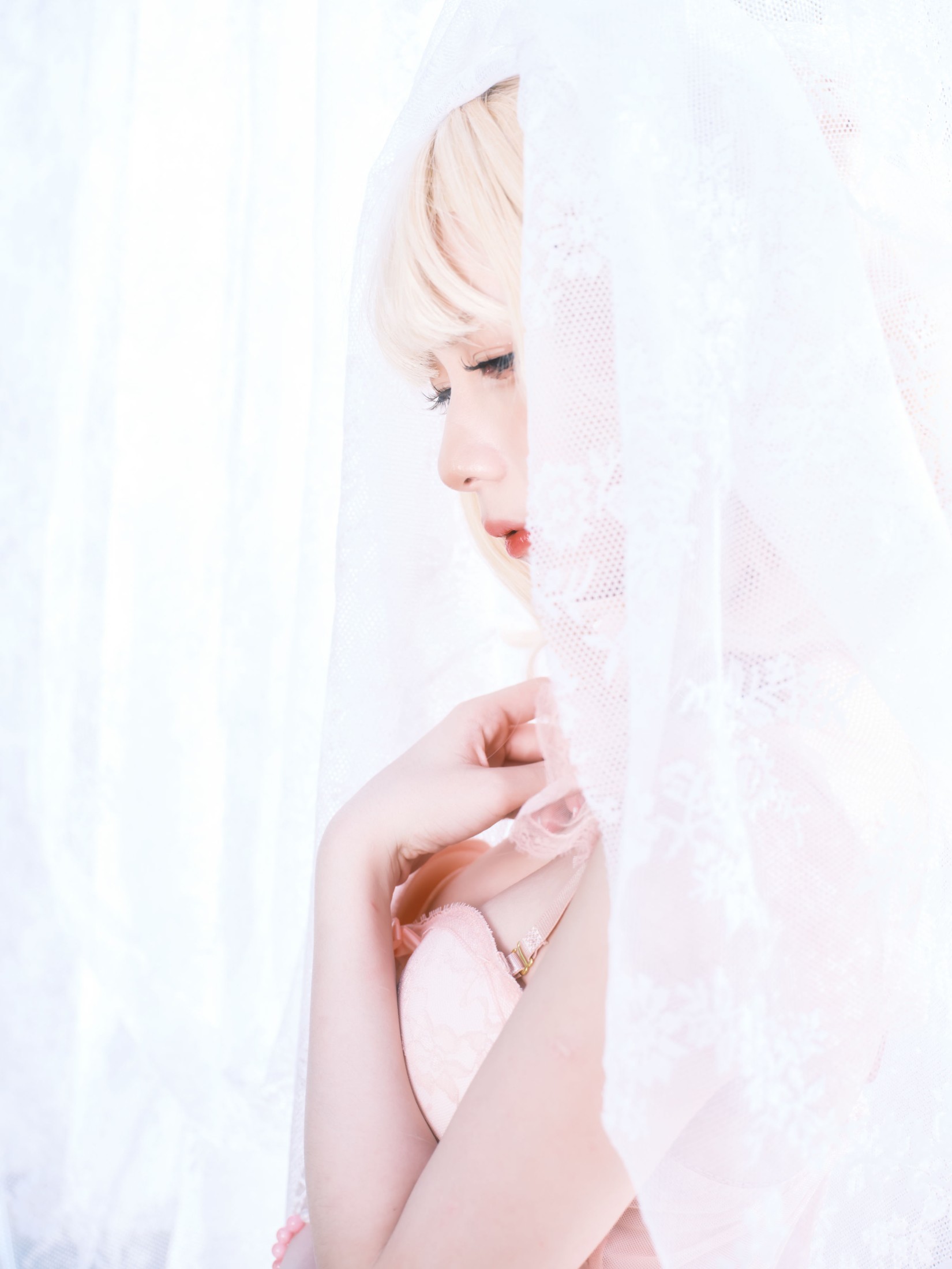琴玖久 – 《阳光彩虹金发少女》[26P]