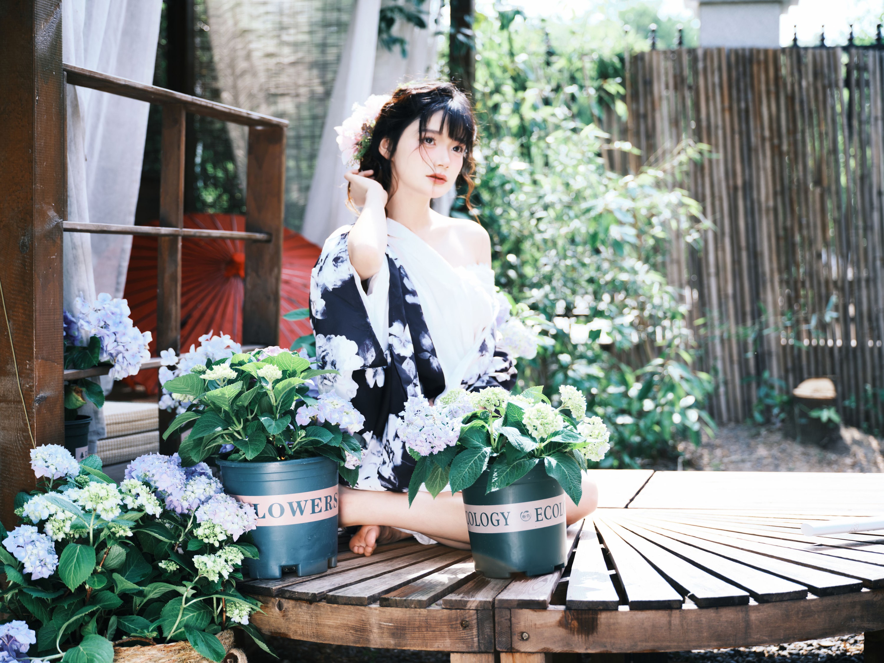和服少女绣球剑