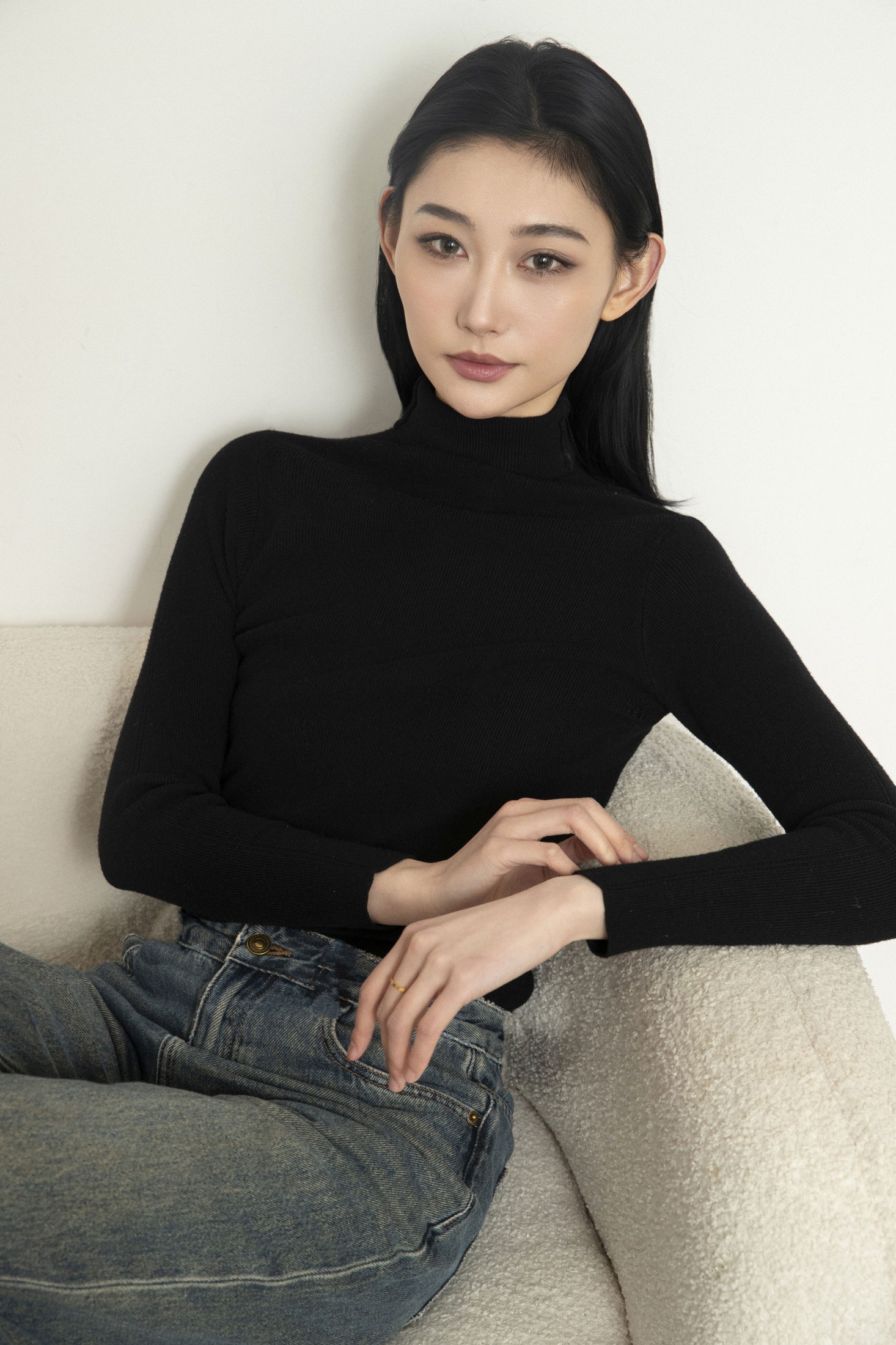 PENG – 《黑色毛衣》[24P]