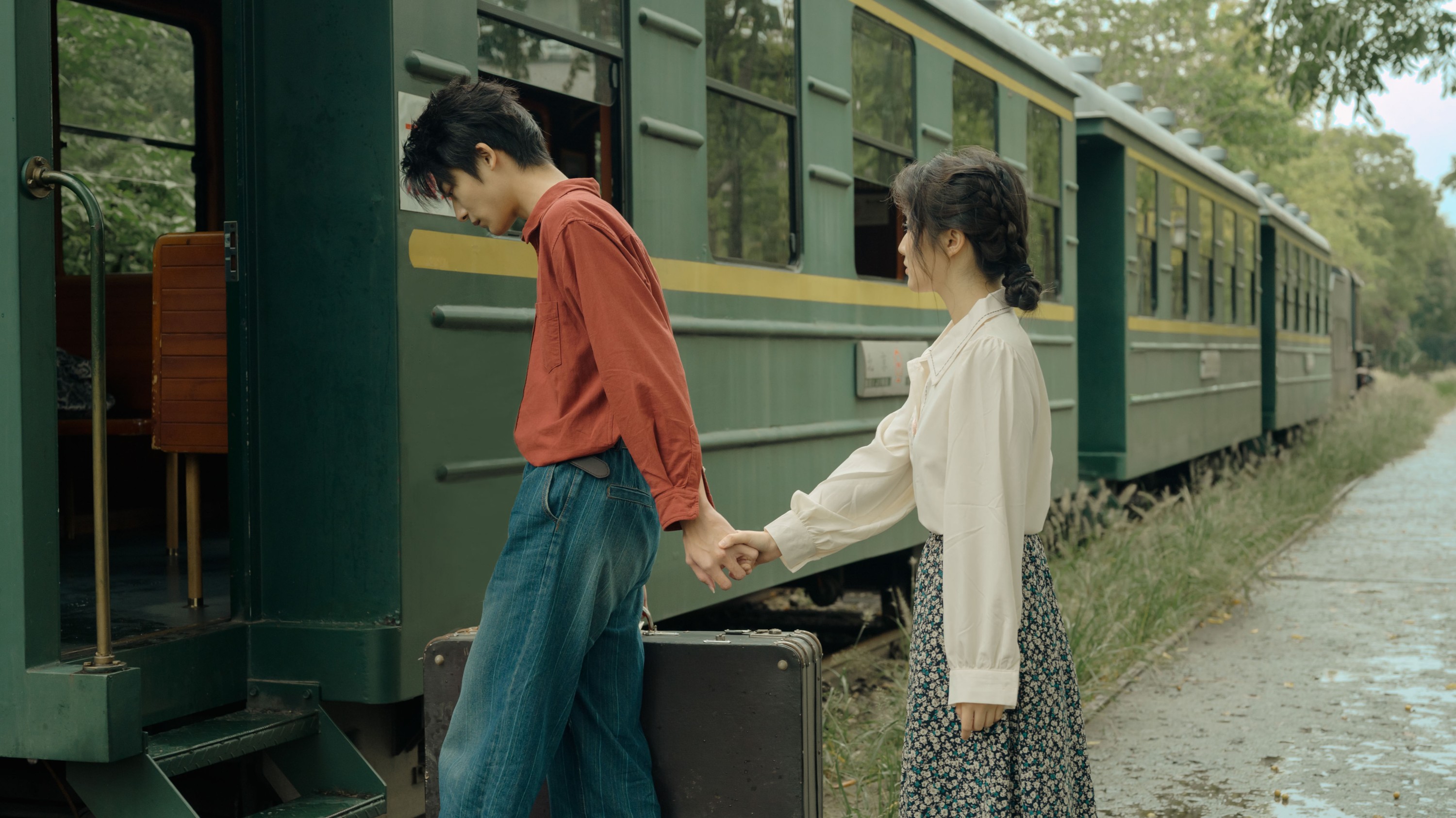 西子瞻 – 《漂泊止于爱人的相遇》[22P]