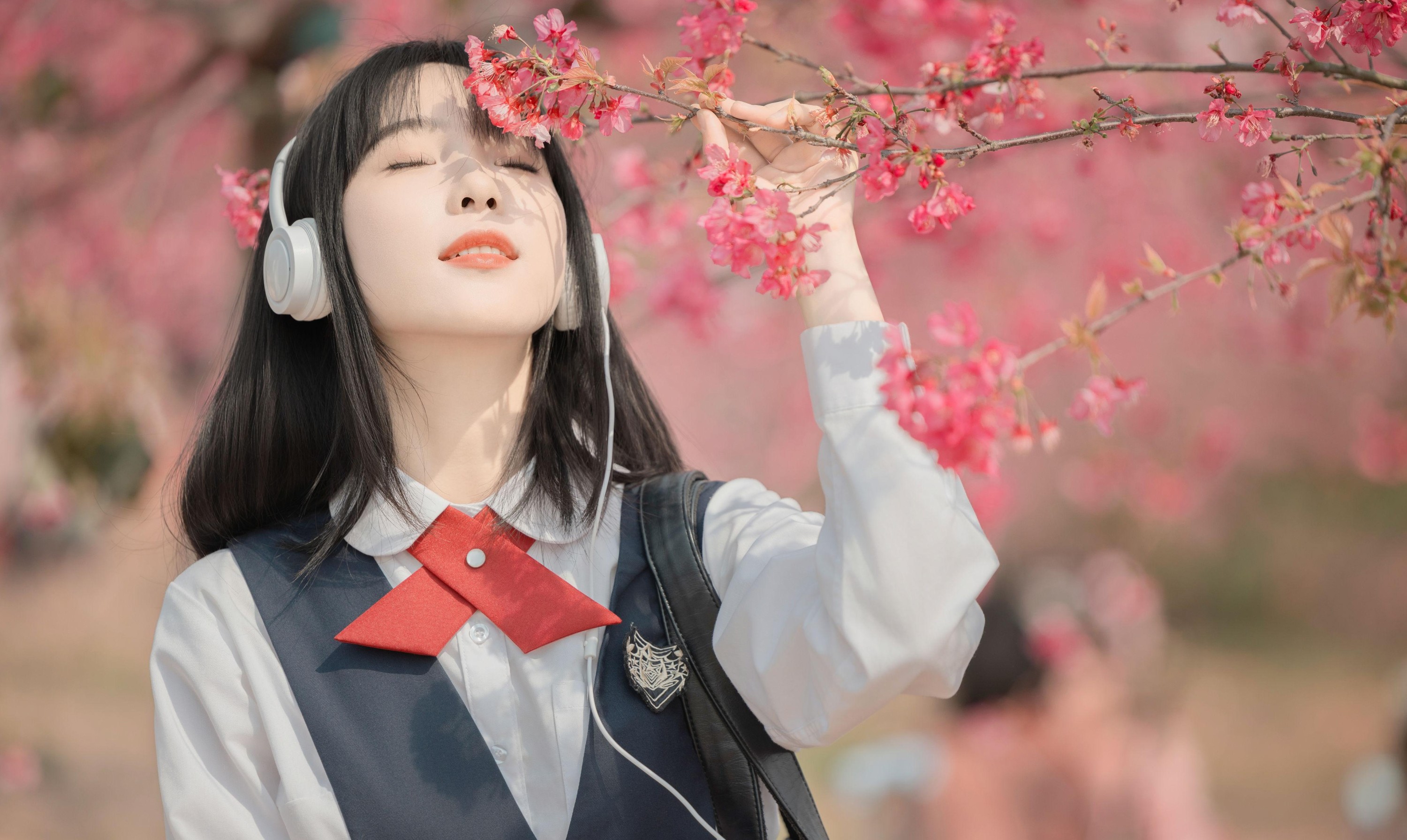 简小橙 – 《樱花树下》[27P]