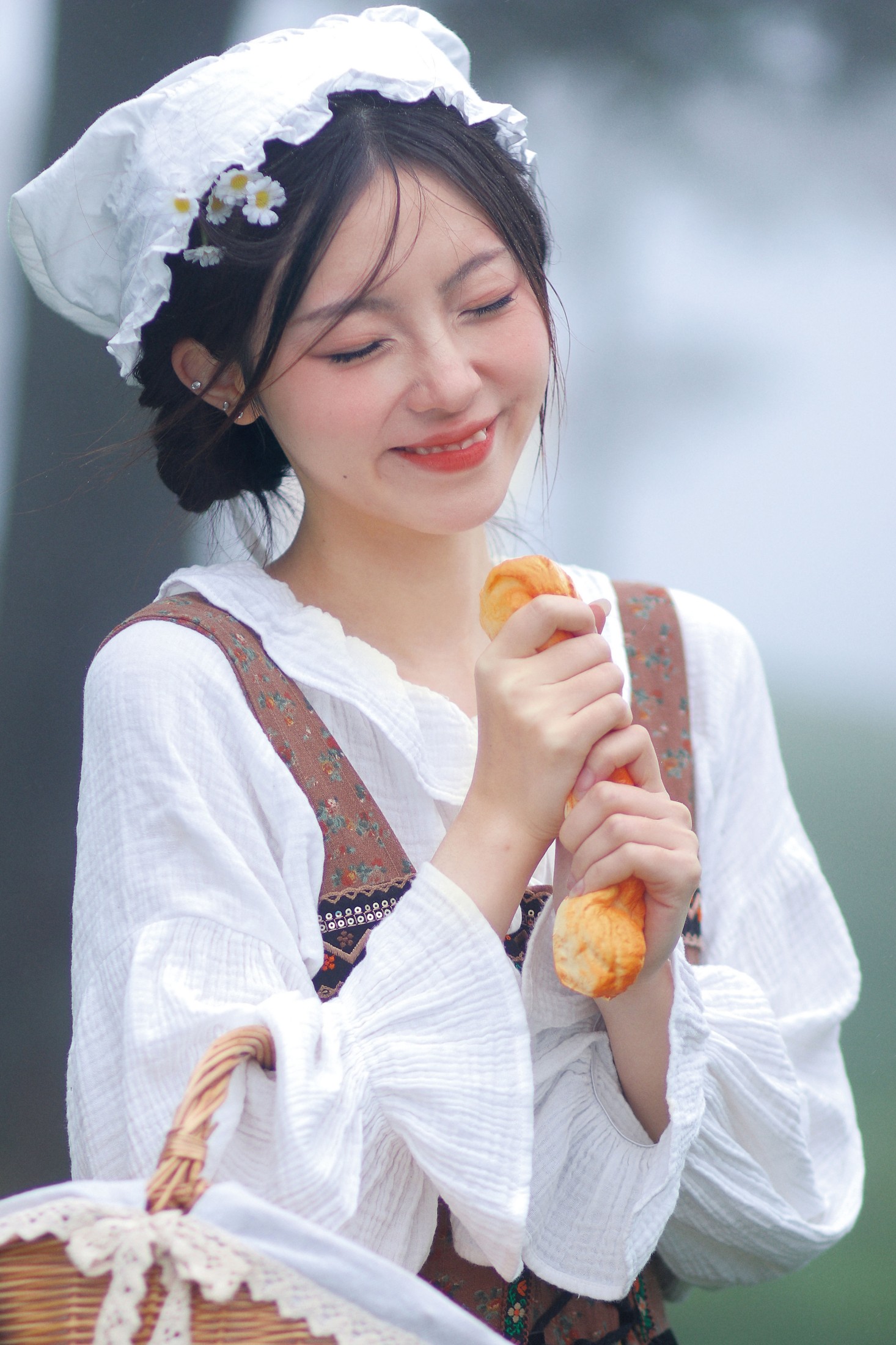 鹿离 – 《迷雾森林的牧羊少女》[13P]