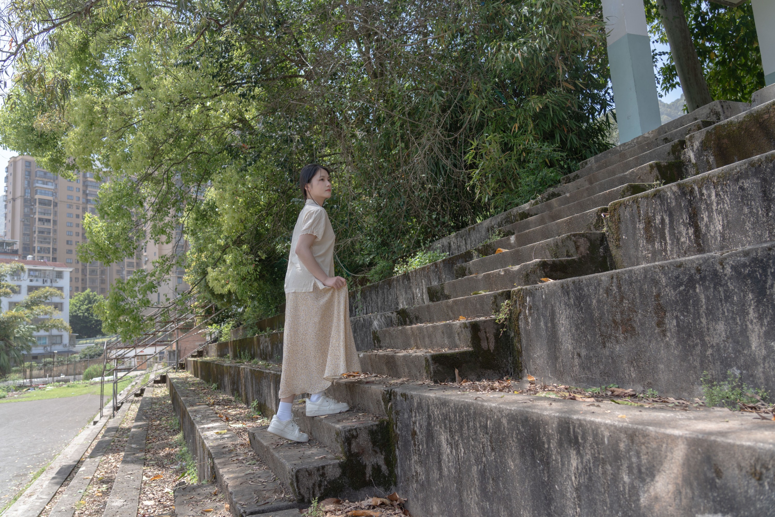 依鑫 – 《你走后时间开始练习轻手轻脚》[17P]