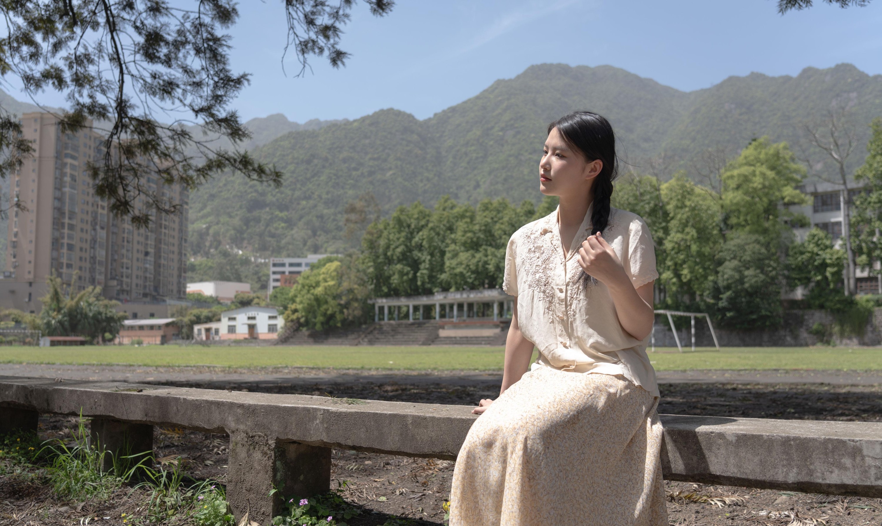 依鑫 – 《你走后时间开始练习轻手轻脚》[17P]