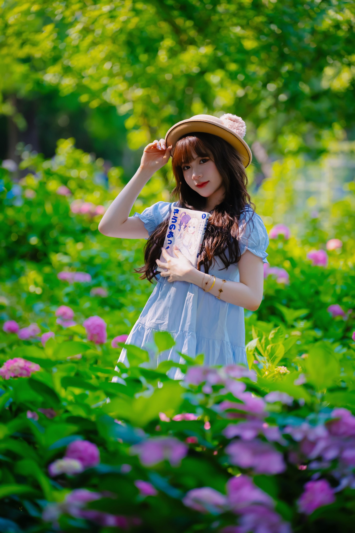 香菇菜包 – 《抱着童话书跌进滨江森林的红色绣球梦境！》[33P]