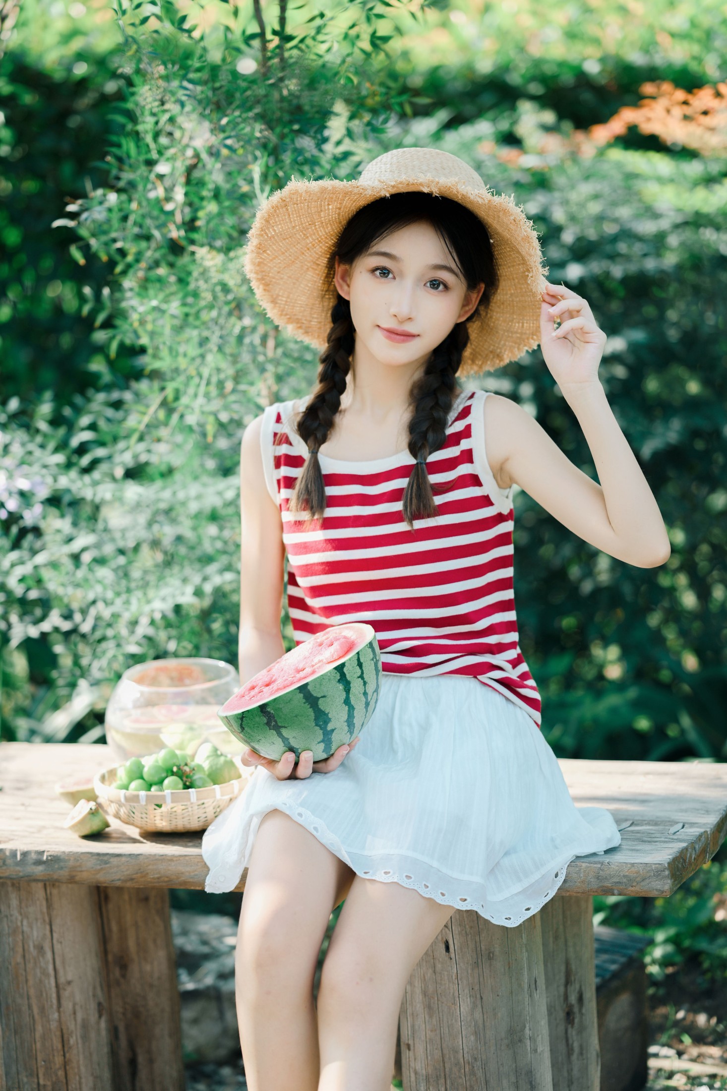 夏日少女与红西瓜