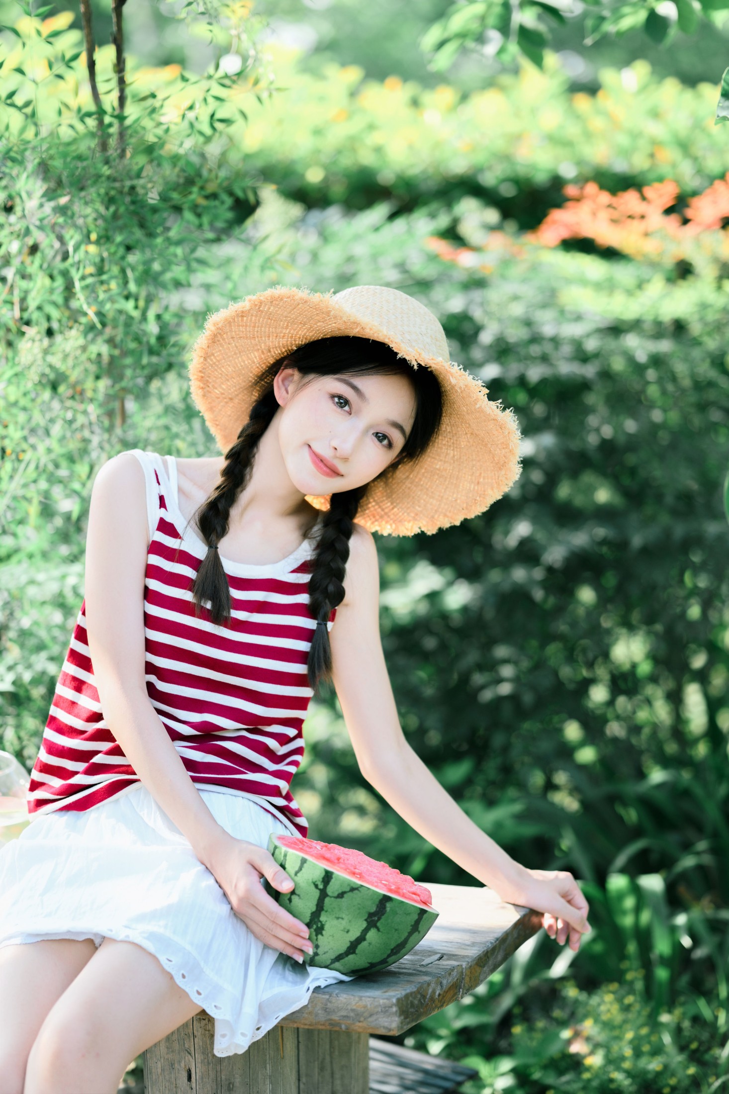 林淼鑫 – 《夏日少女与红西瓜》[17P]