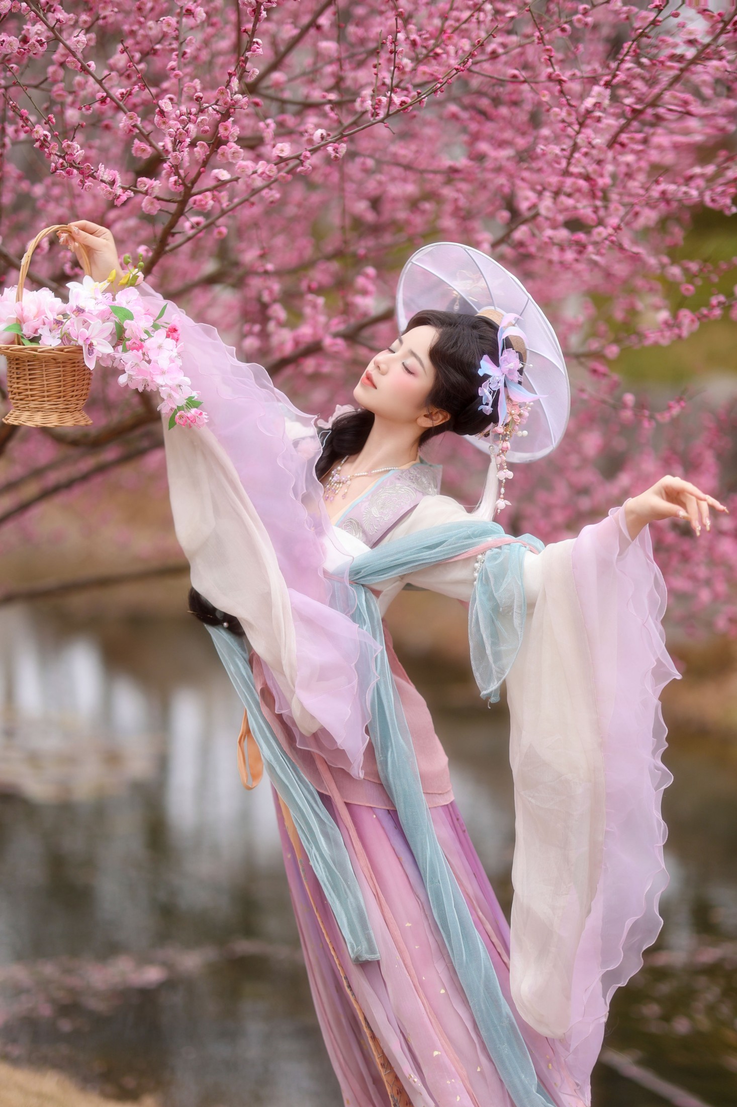 小杜同学 – 《洛神》[46P]