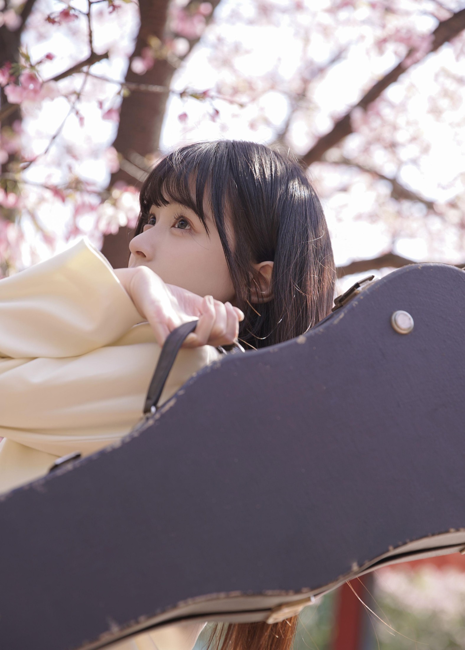 一只小沁 – 《樱花下的少女》[17P]