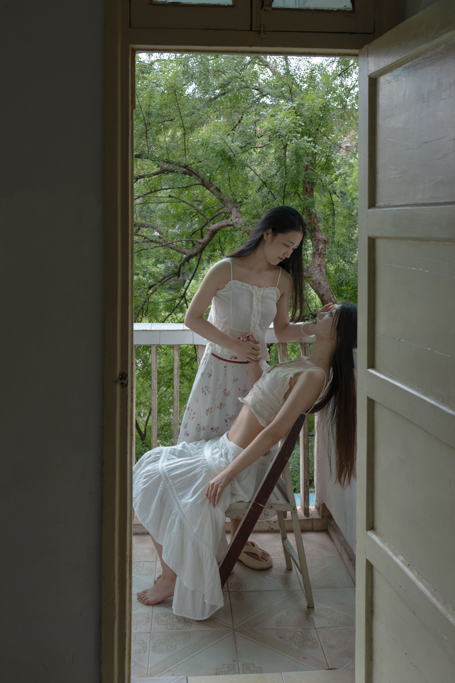 Su- 舒浅 – 《半朵蔷薇》[26P]