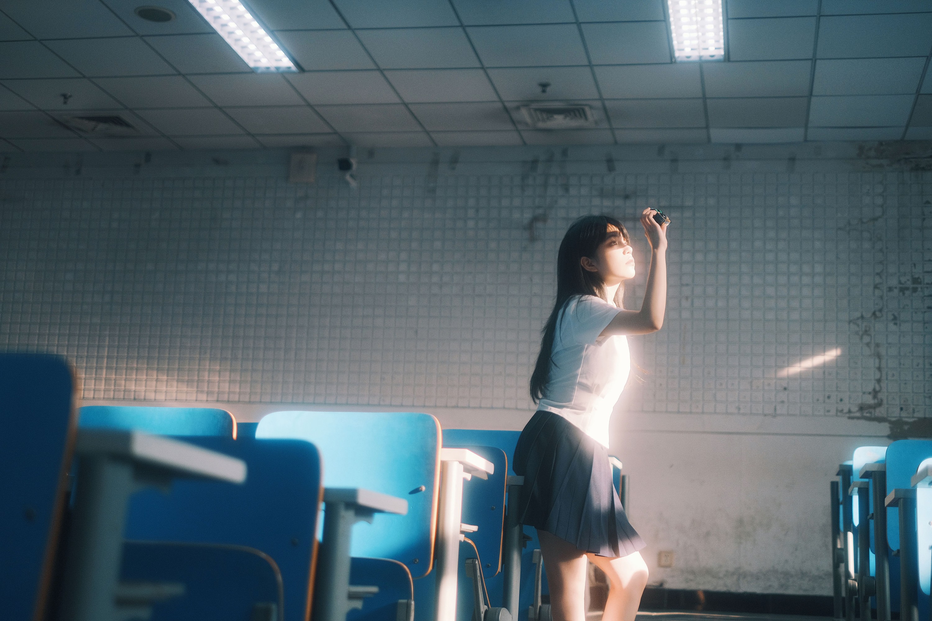 芝士打人 – 《走廊回响》[18P]