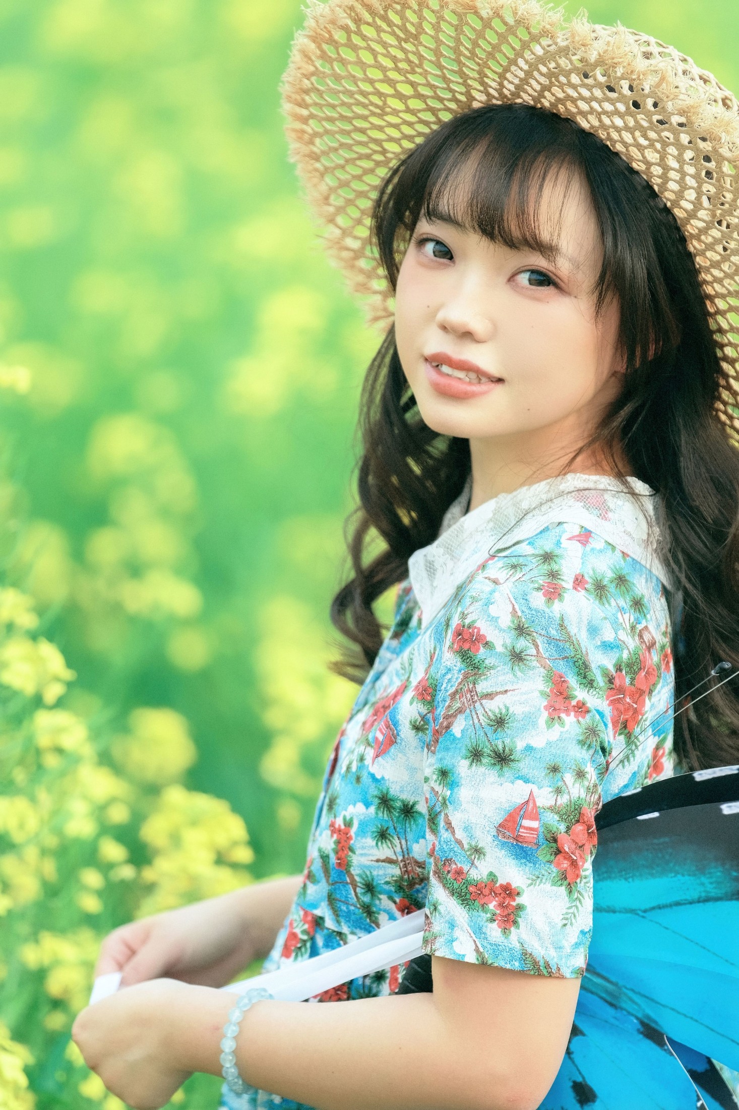 贝贝不睡觉 – 《阳光  微风  油菜花》[19P]