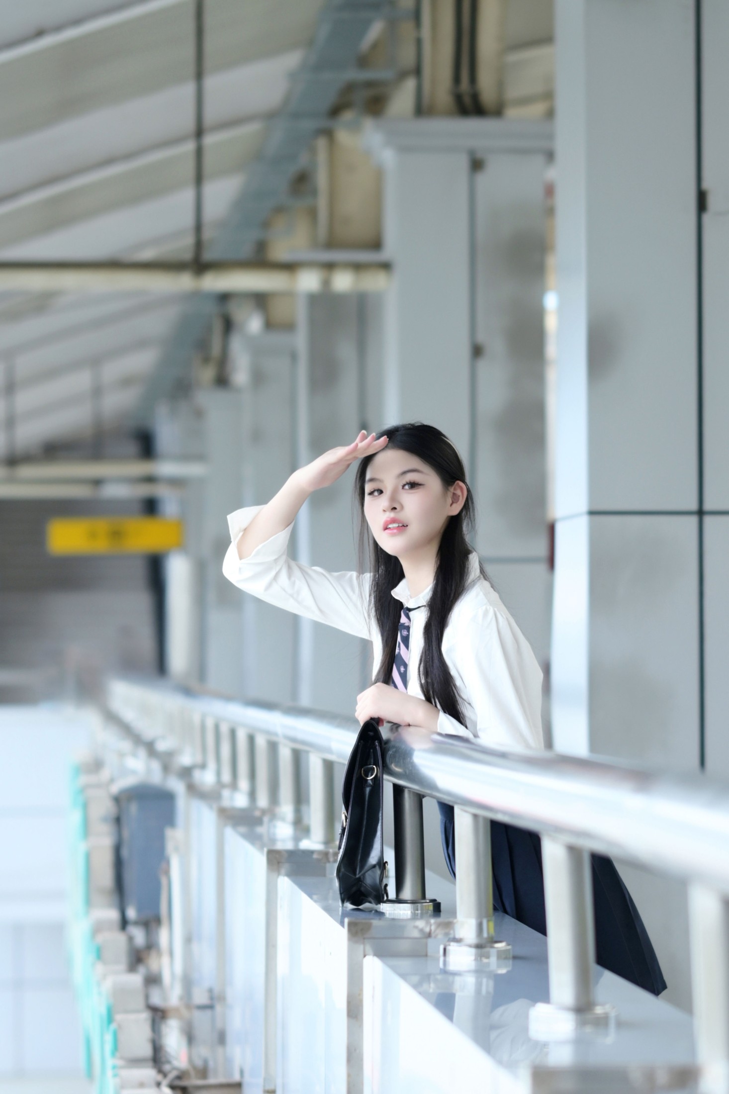 荔枝 – 《日系轻轨站》[17P]