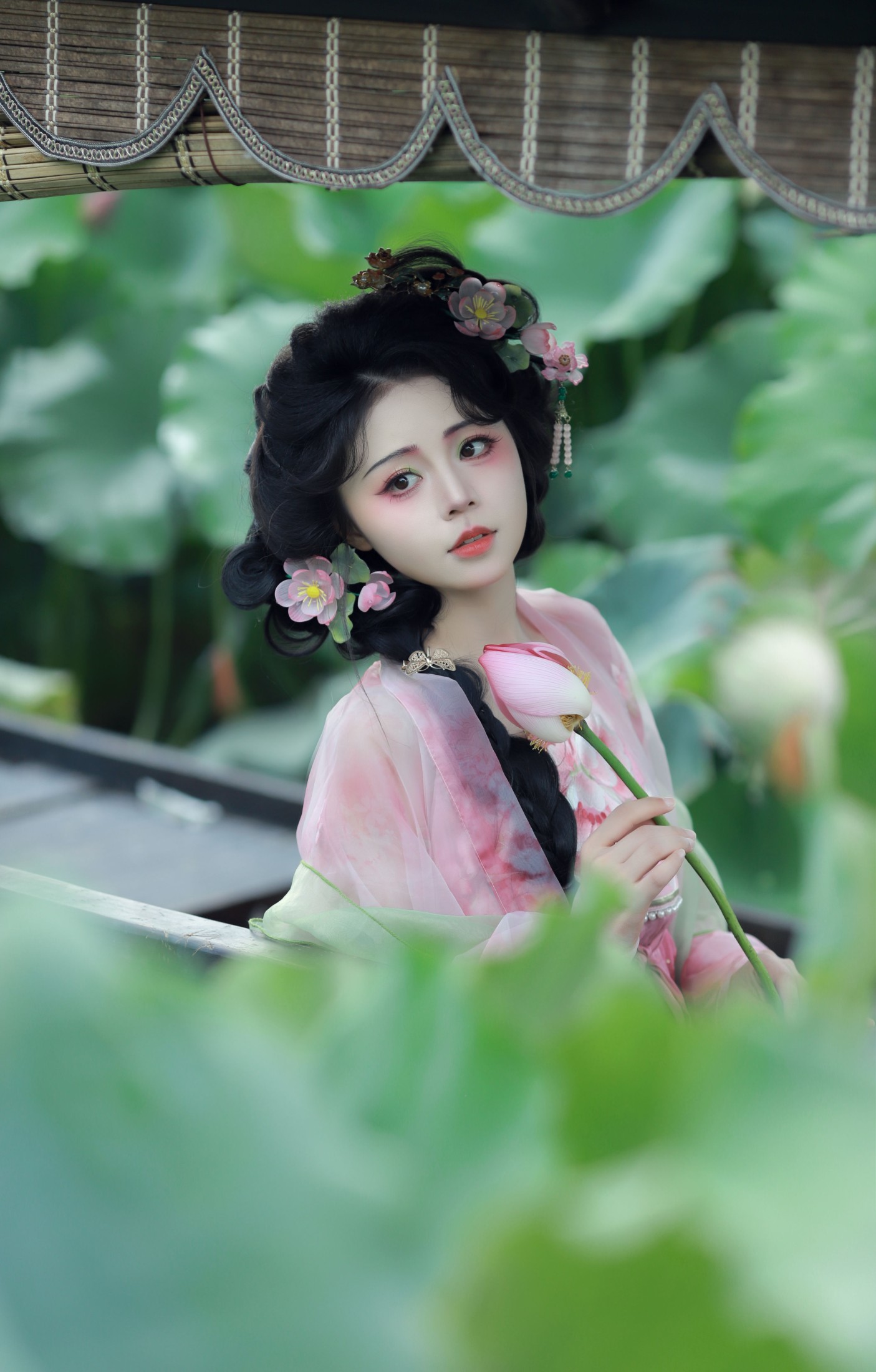 泛舟