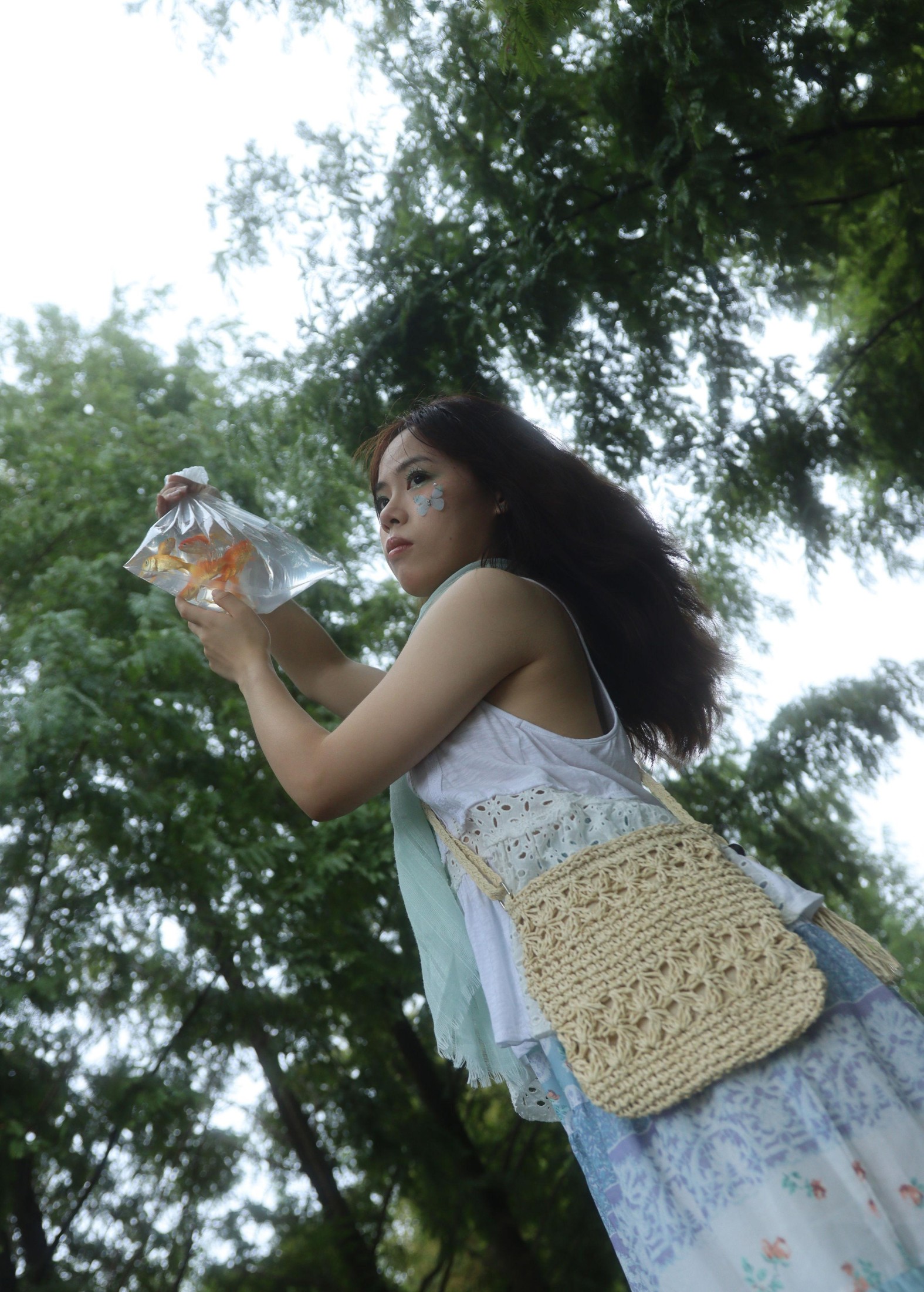 幸运小羊 – 《雨季不再来》[13P]