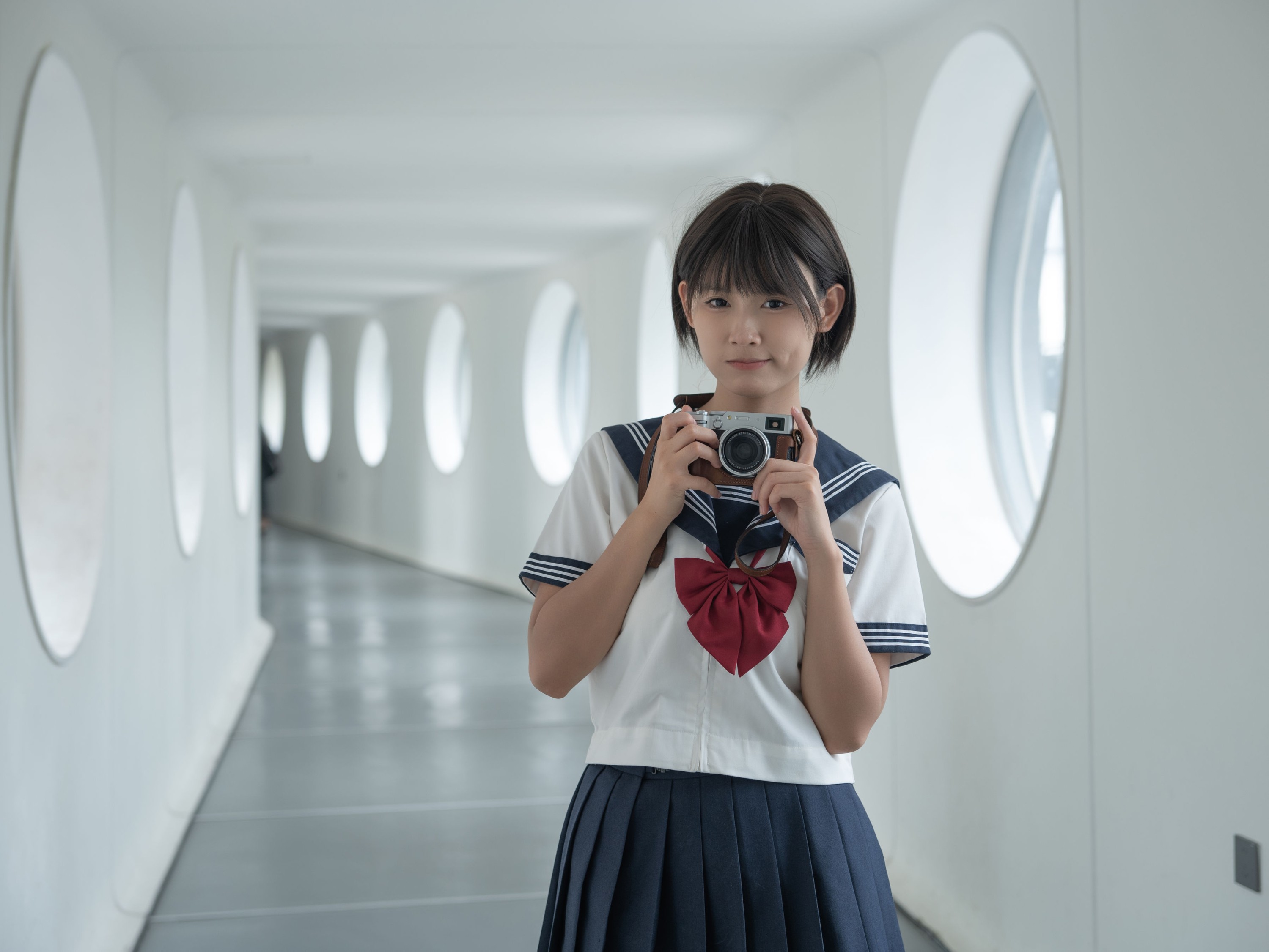 制服少女：夏天与清风的碎片