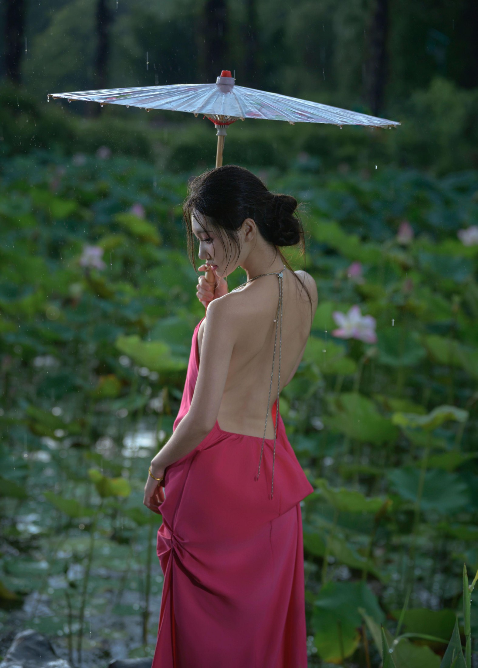 瑾瑾吖 – 《雨荷》[17P]