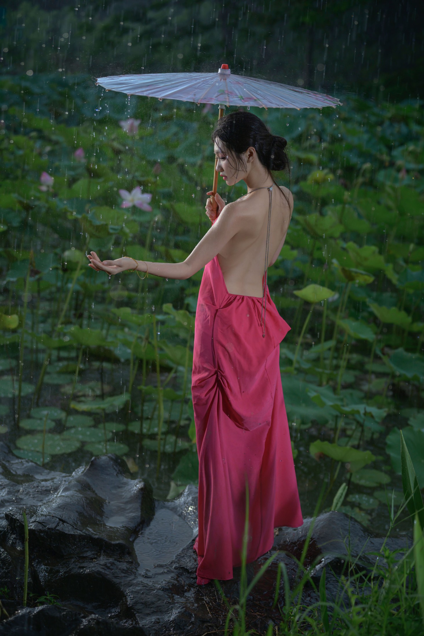 瑾瑾吖 – 《雨荷》[17P]