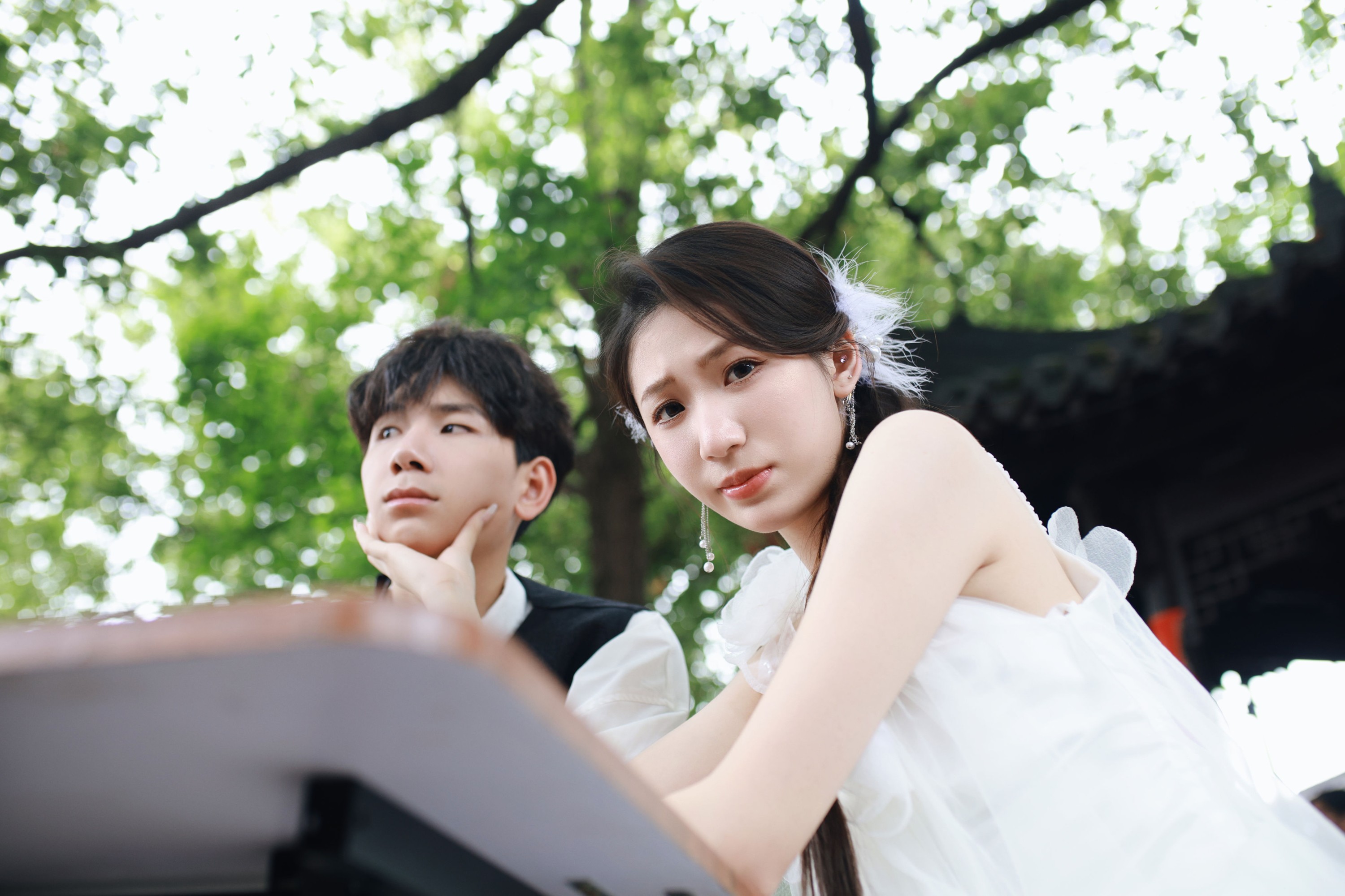 鱼头小孙 – 《老街巷的浪漫》[15P]