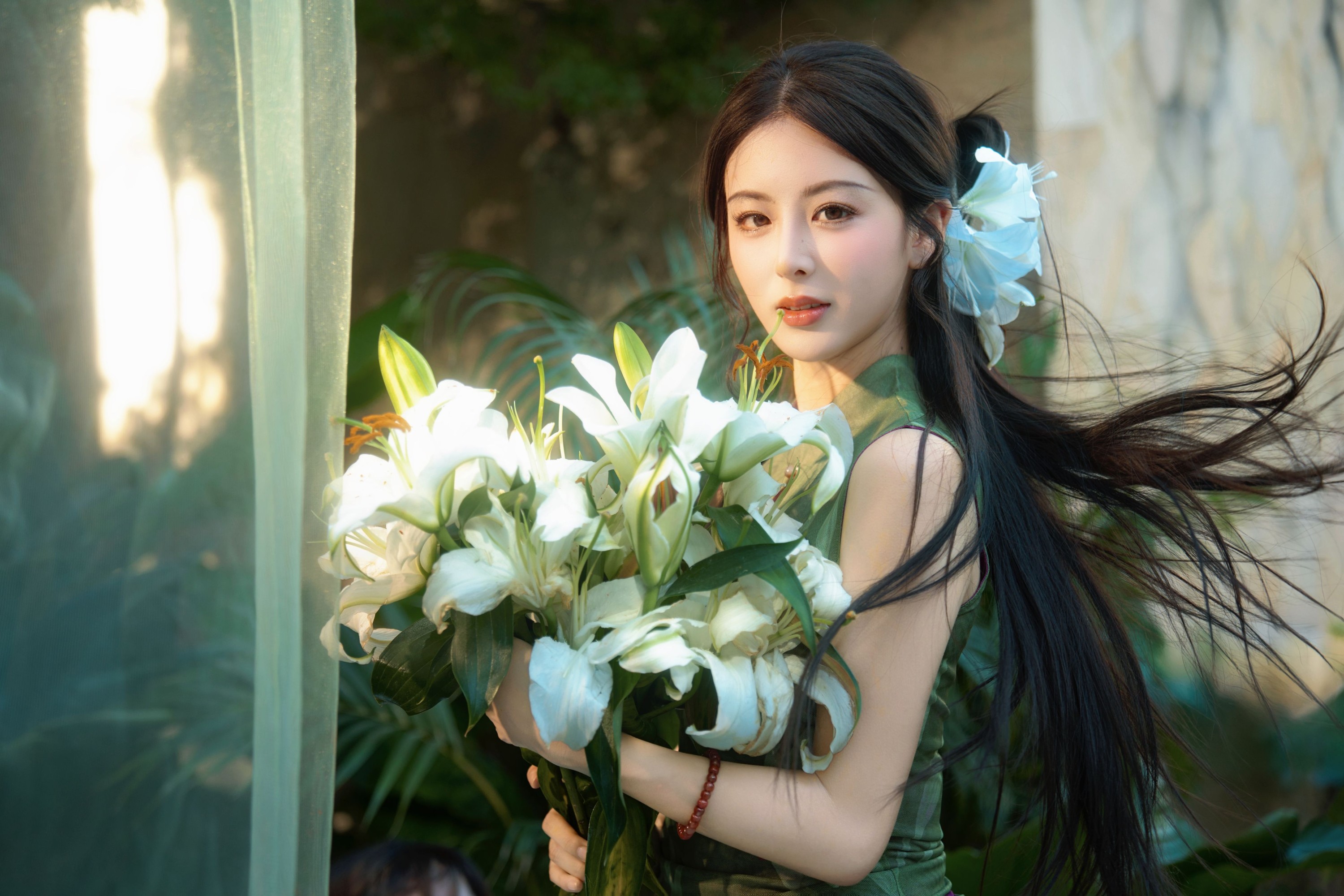不与花同梦