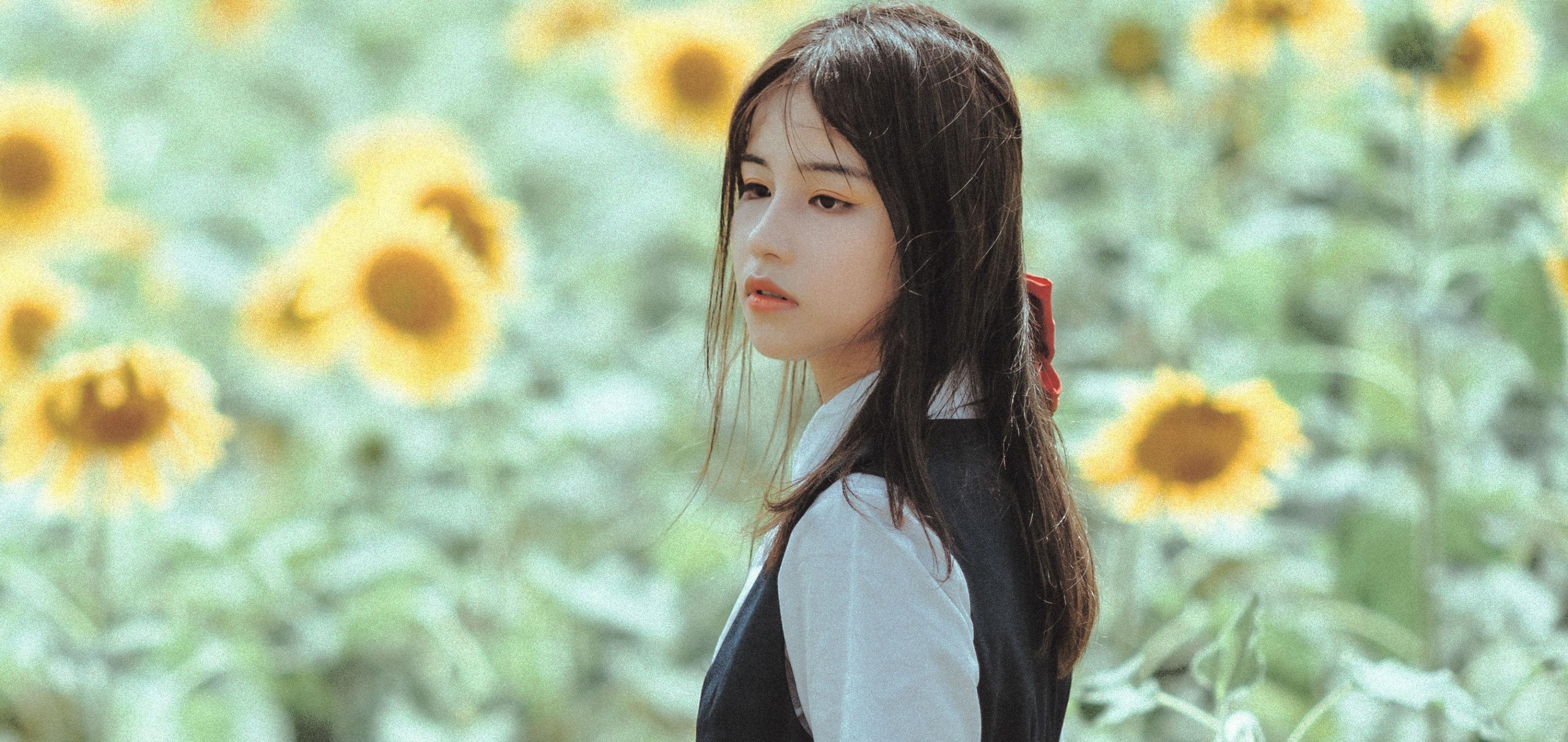 薇薇 – 《夏天的太阳花》[17P]