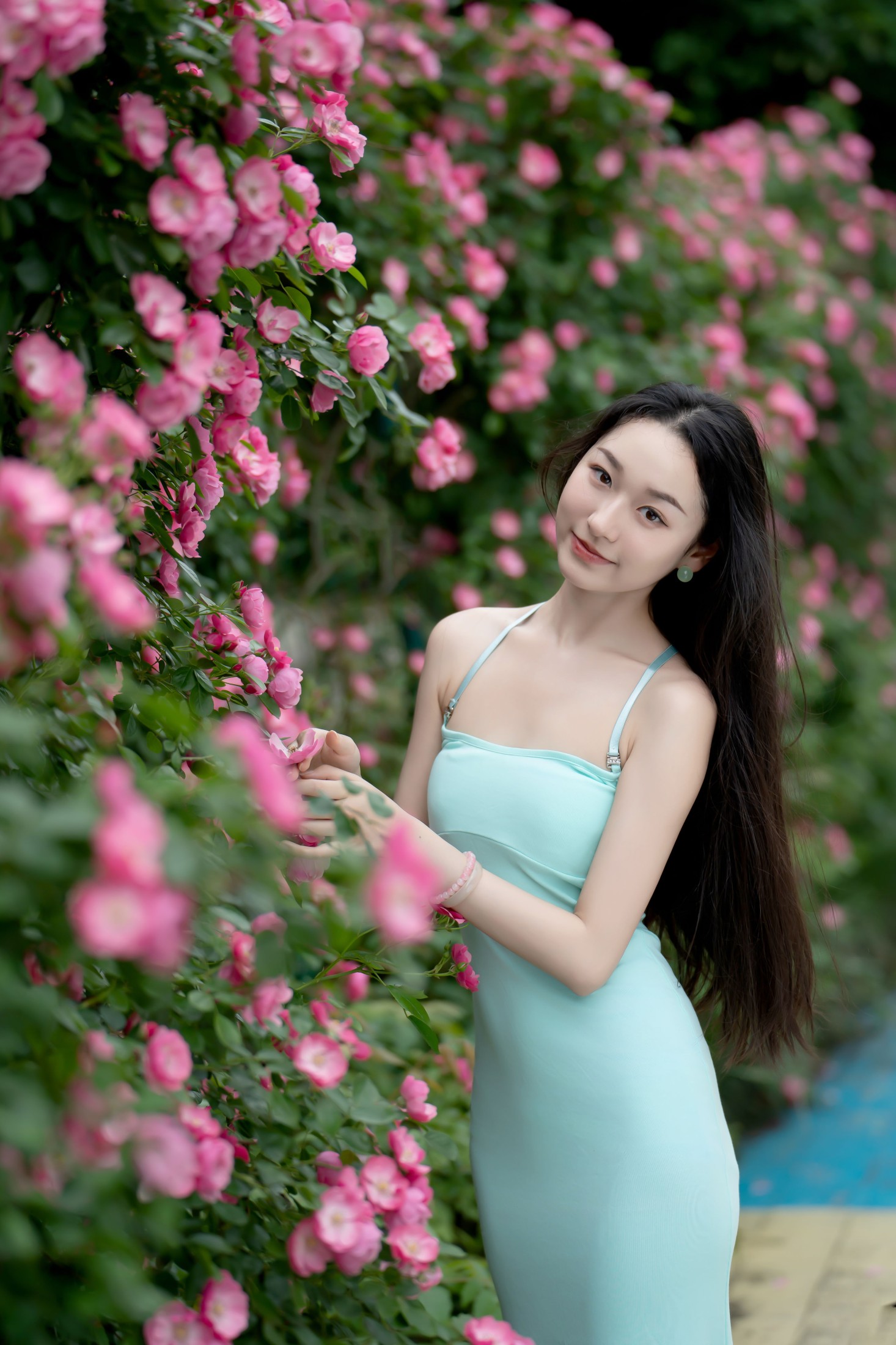 玥玥hsbjsvnsms – 《蔷薇花女神》[14P]