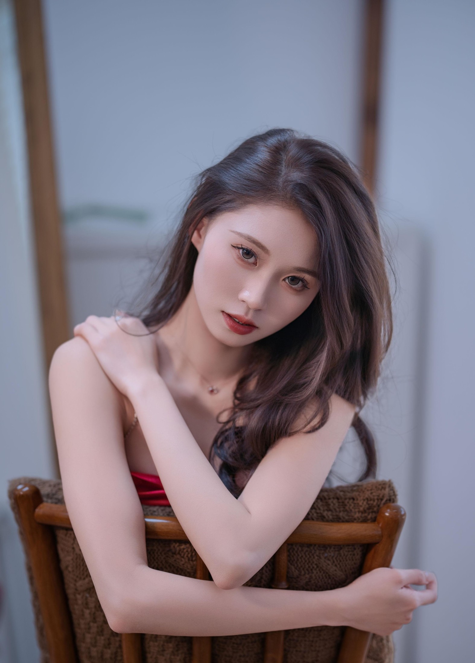 Model六 – 《慵懒与性感的碰撞》[30P]