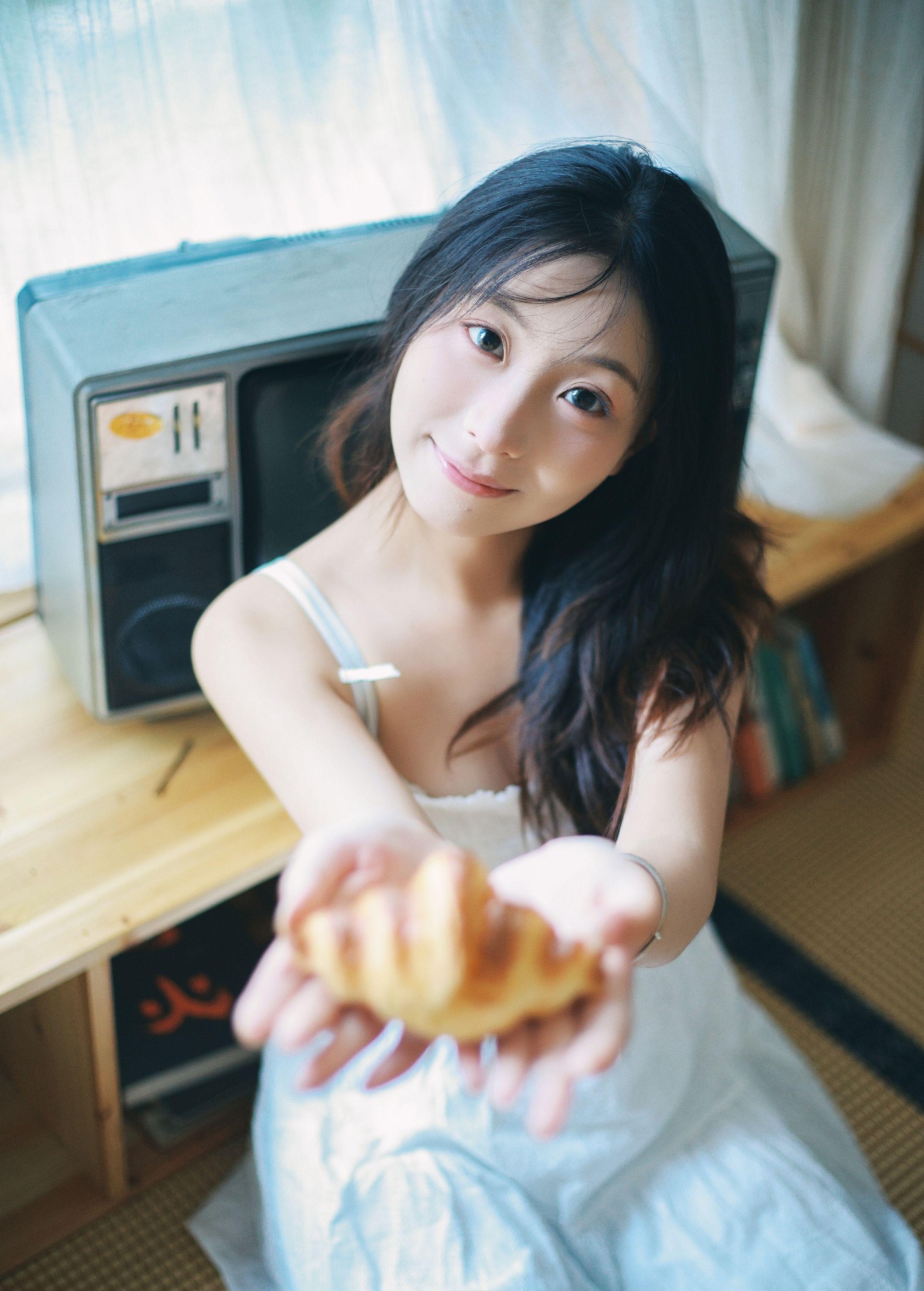 小u – 《夏天的风吹过她的发丝》[47P]