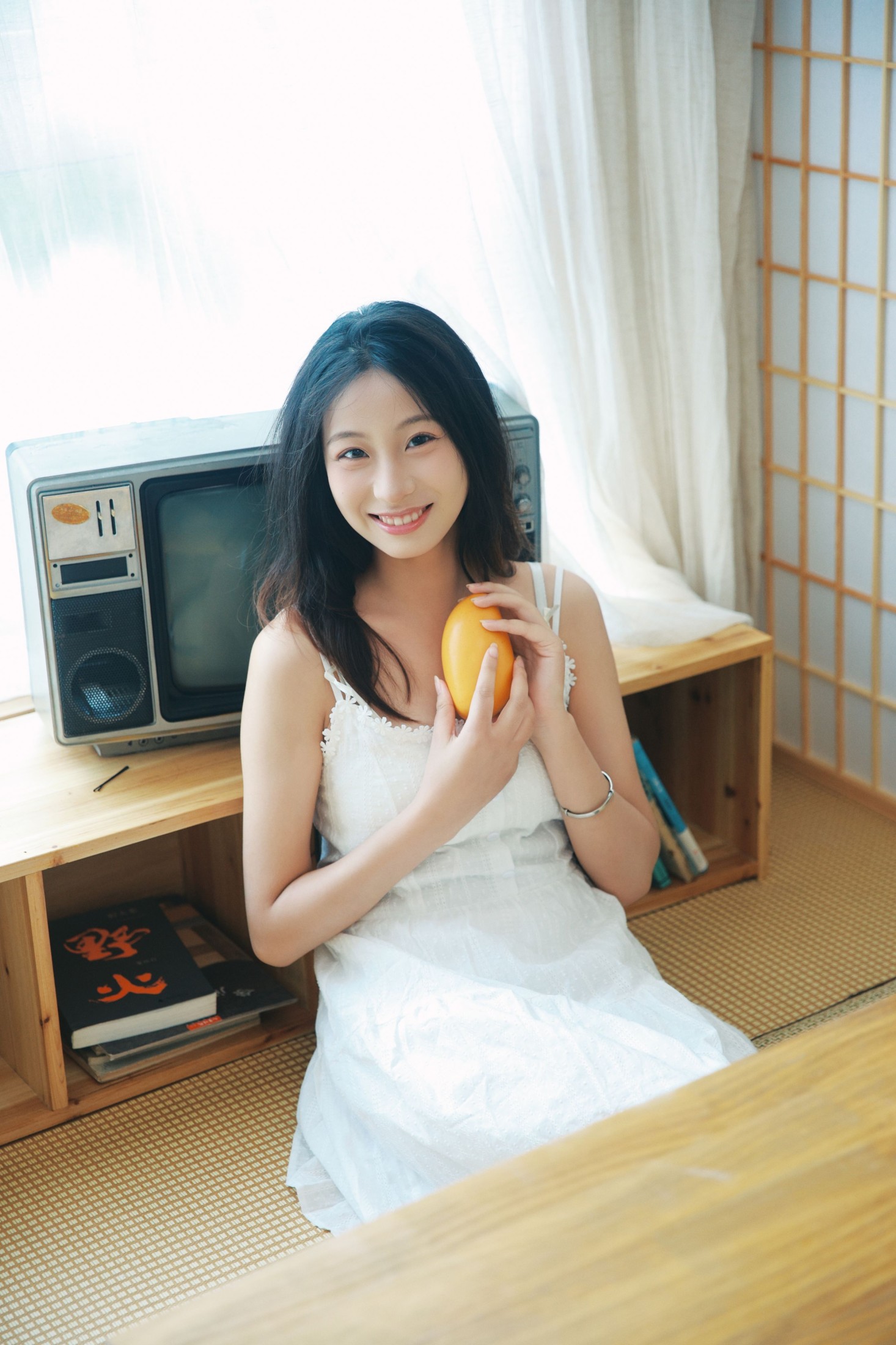 小u – 《夏天的风吹过她的发丝》[47P]