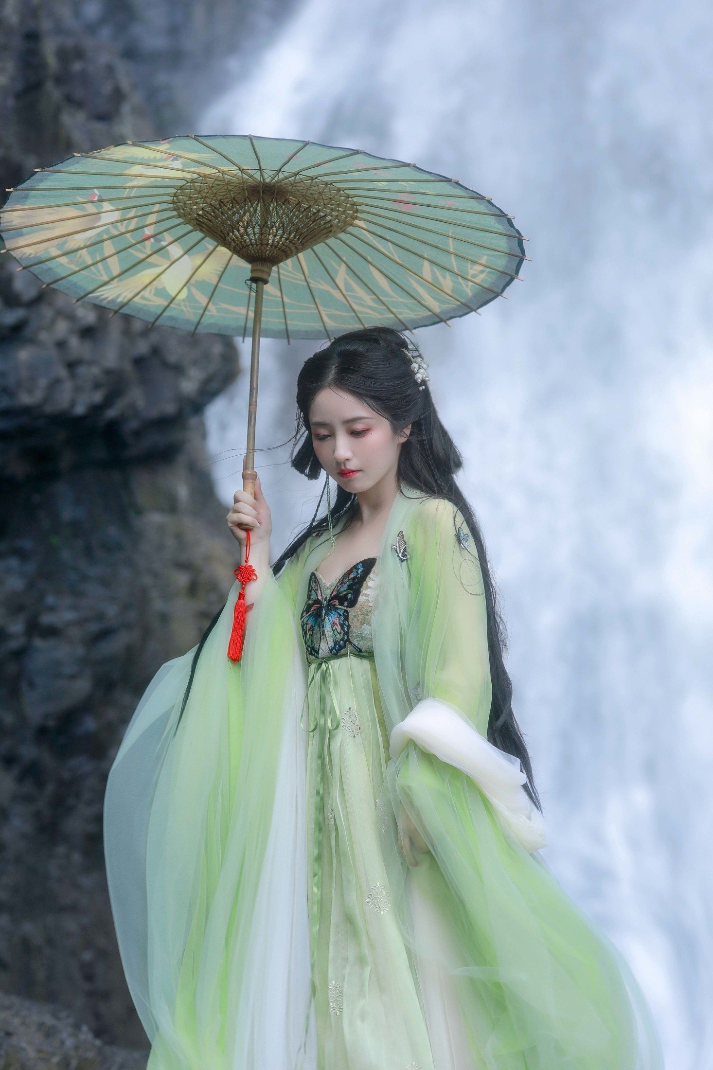 小温暖想要个大太阳  – 《瀑布写真》[15P]