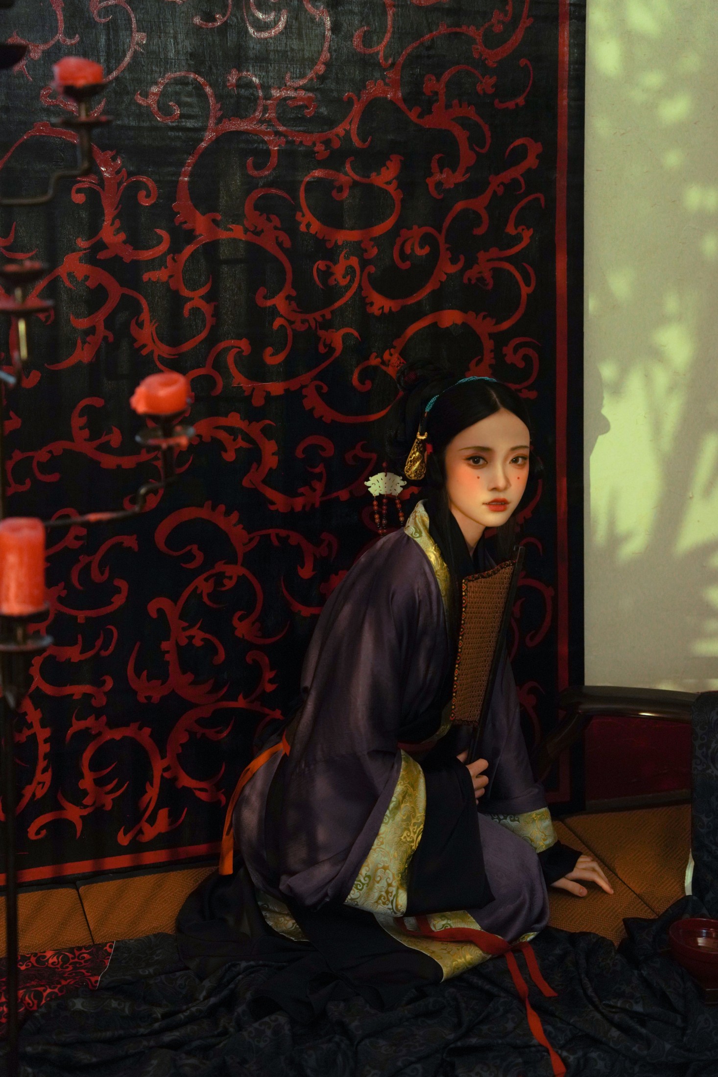 桃迟 – 《长眉红妆，幽微烛火》[14P]
