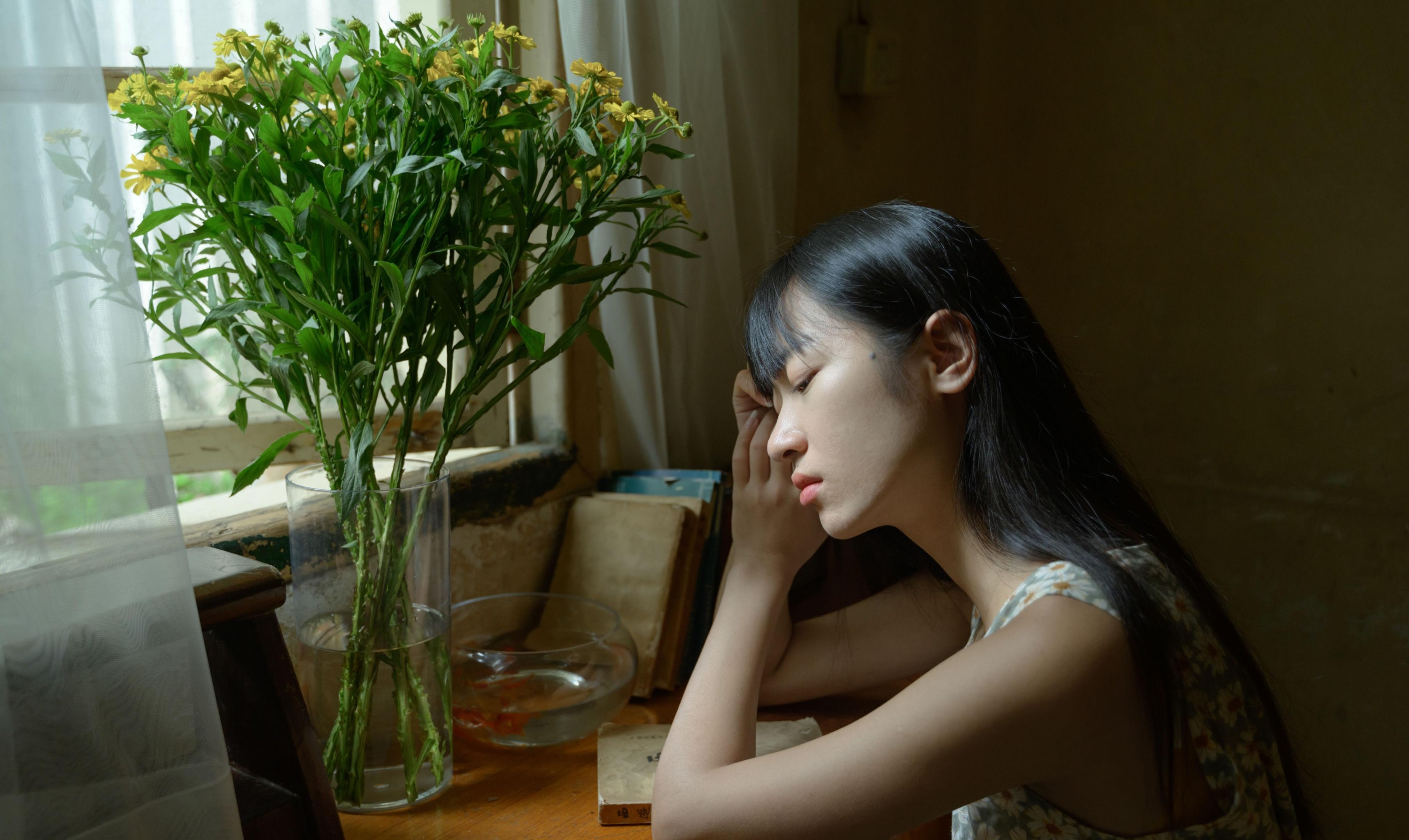 山野小果 – 《房间》[34P]