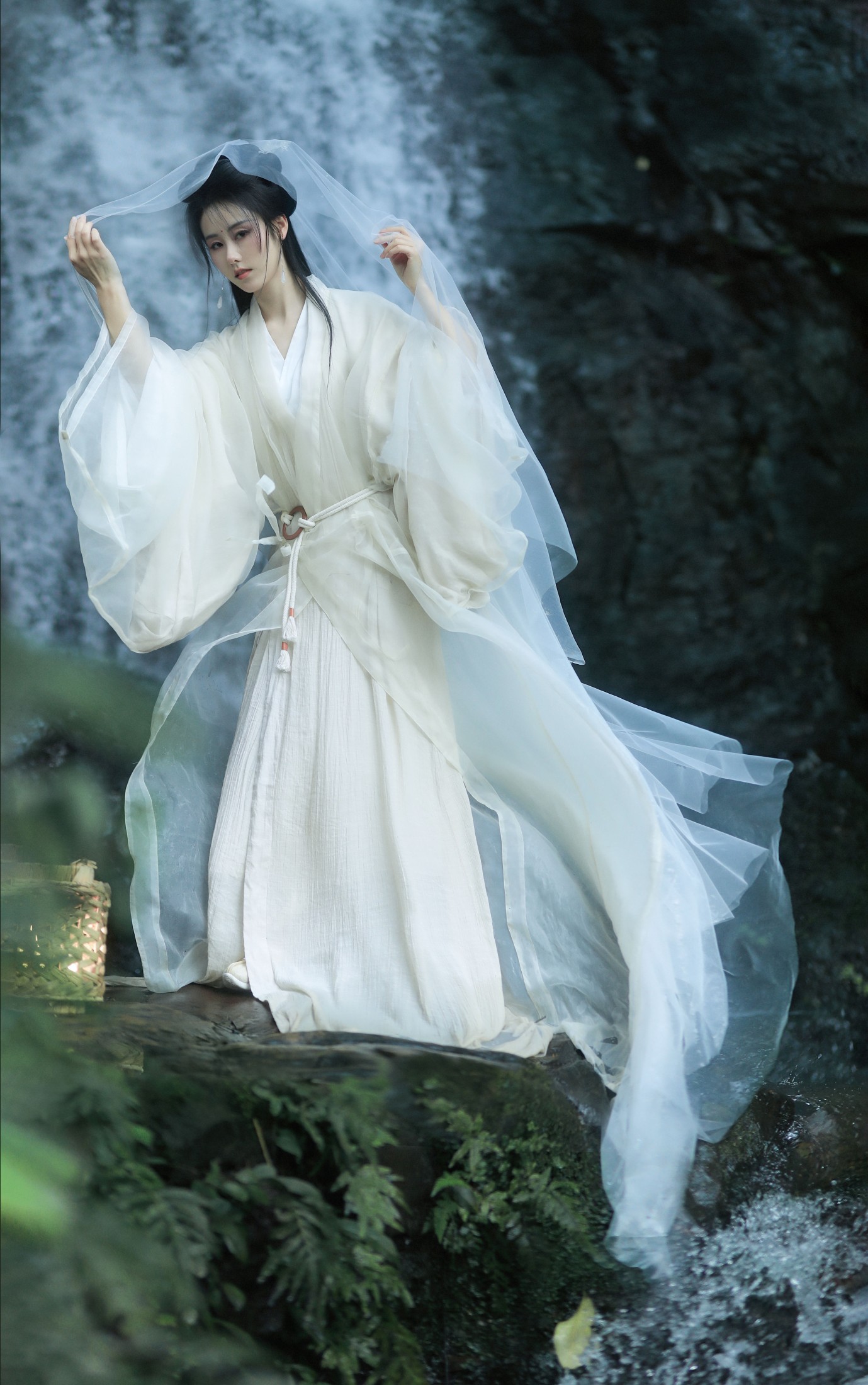 人间月-素尘 – 《山月》[17P]
