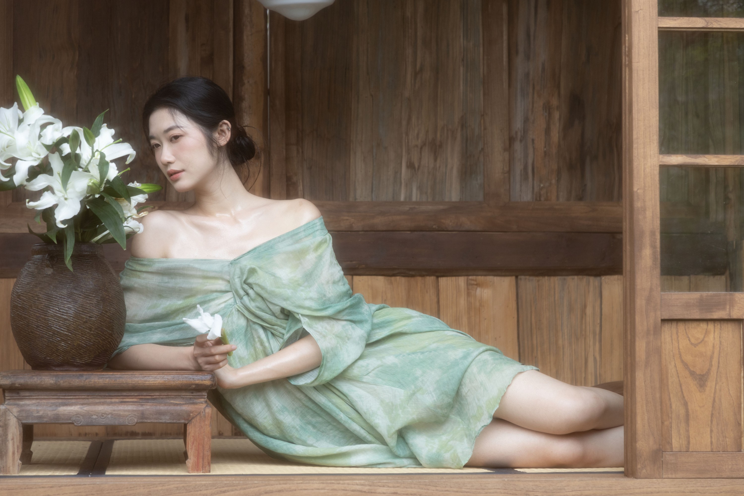 竹林、少女和新中式