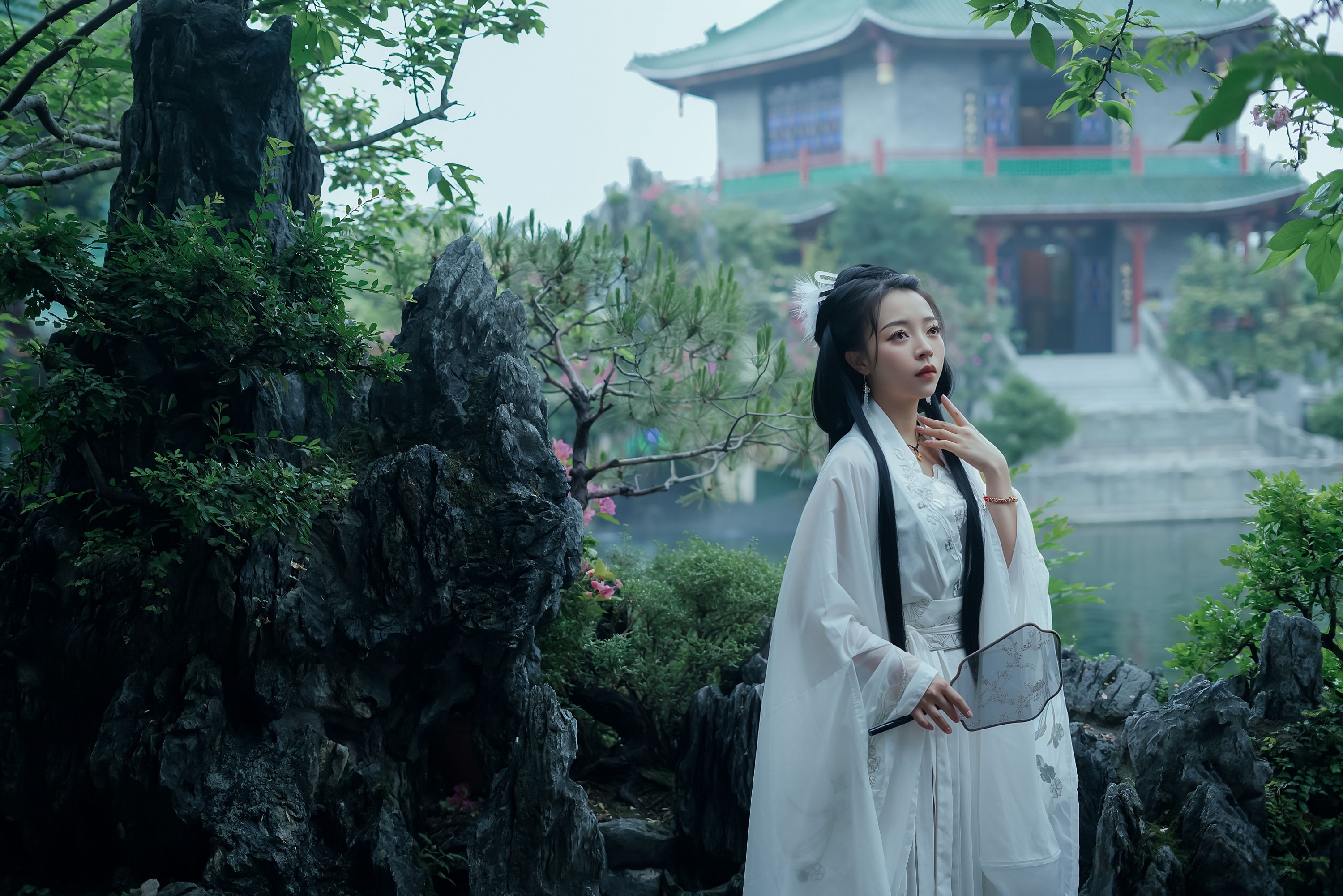 小兰 – 《雨中美人》[17P]