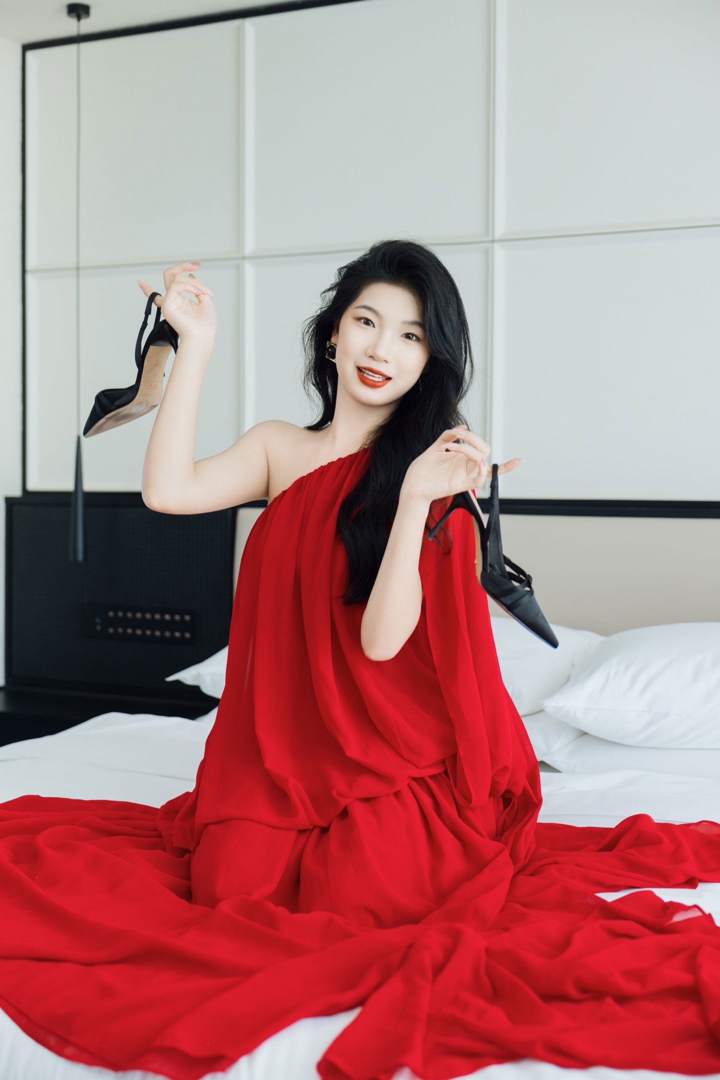 一杯杨枝 – 《光影与绸缎的共舞》[26P]