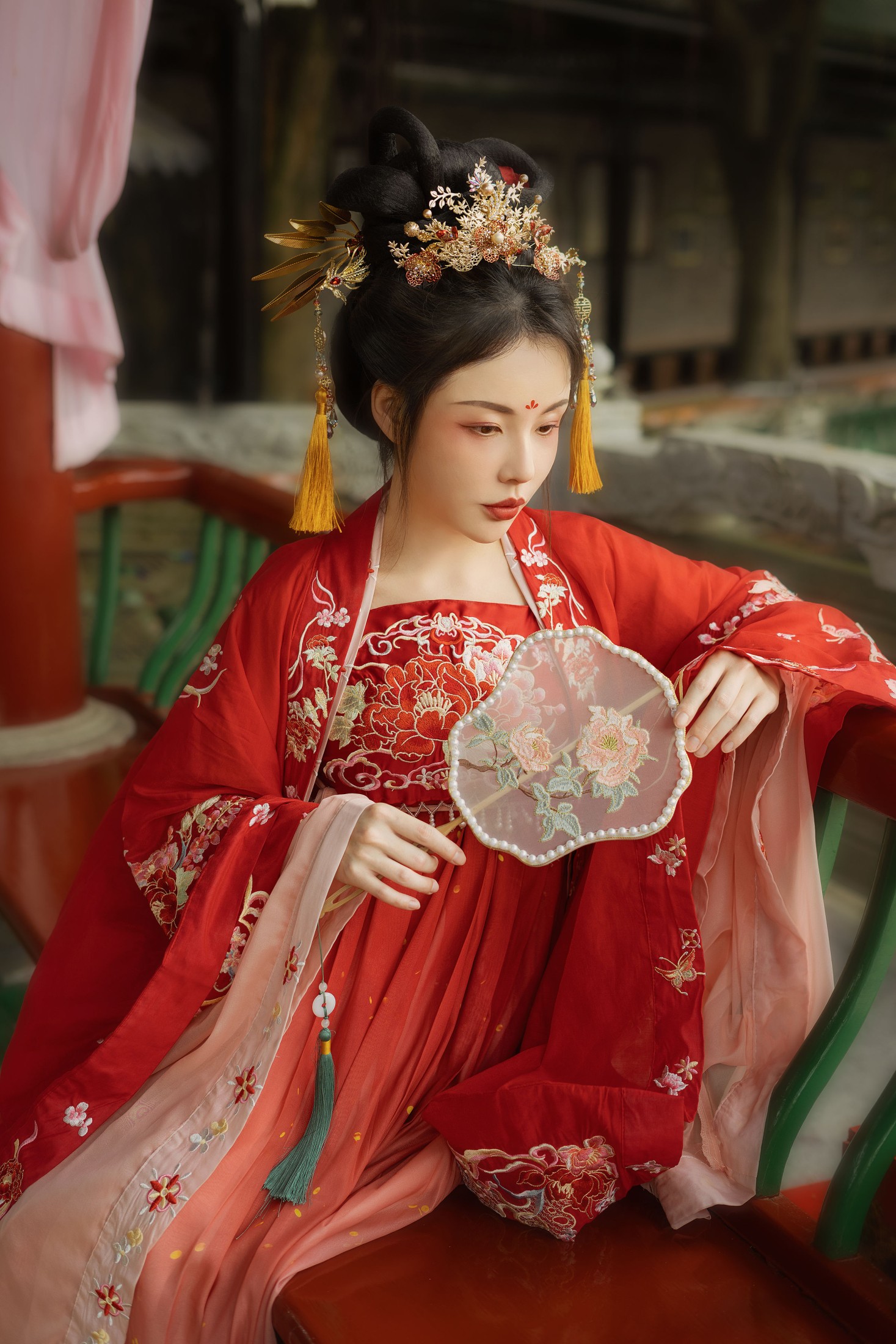 水出芙蓉