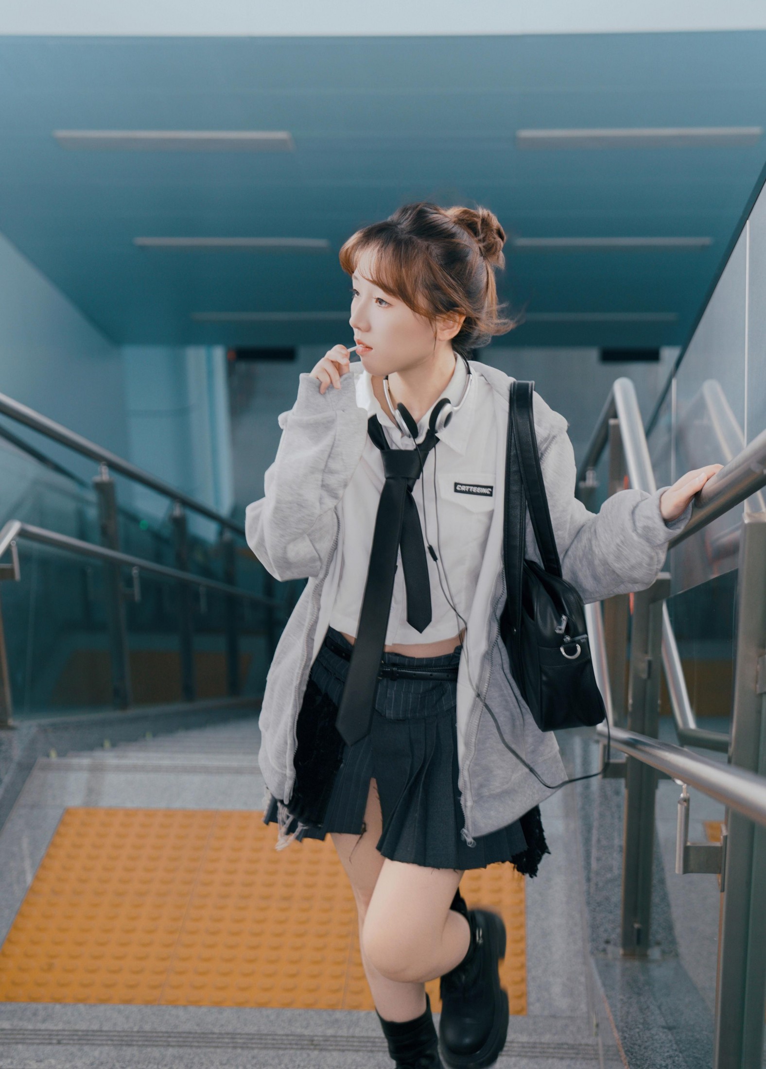 柚子皮 – 《日系地铁站-“听见风，是青春留下的脚步声”》[19P]