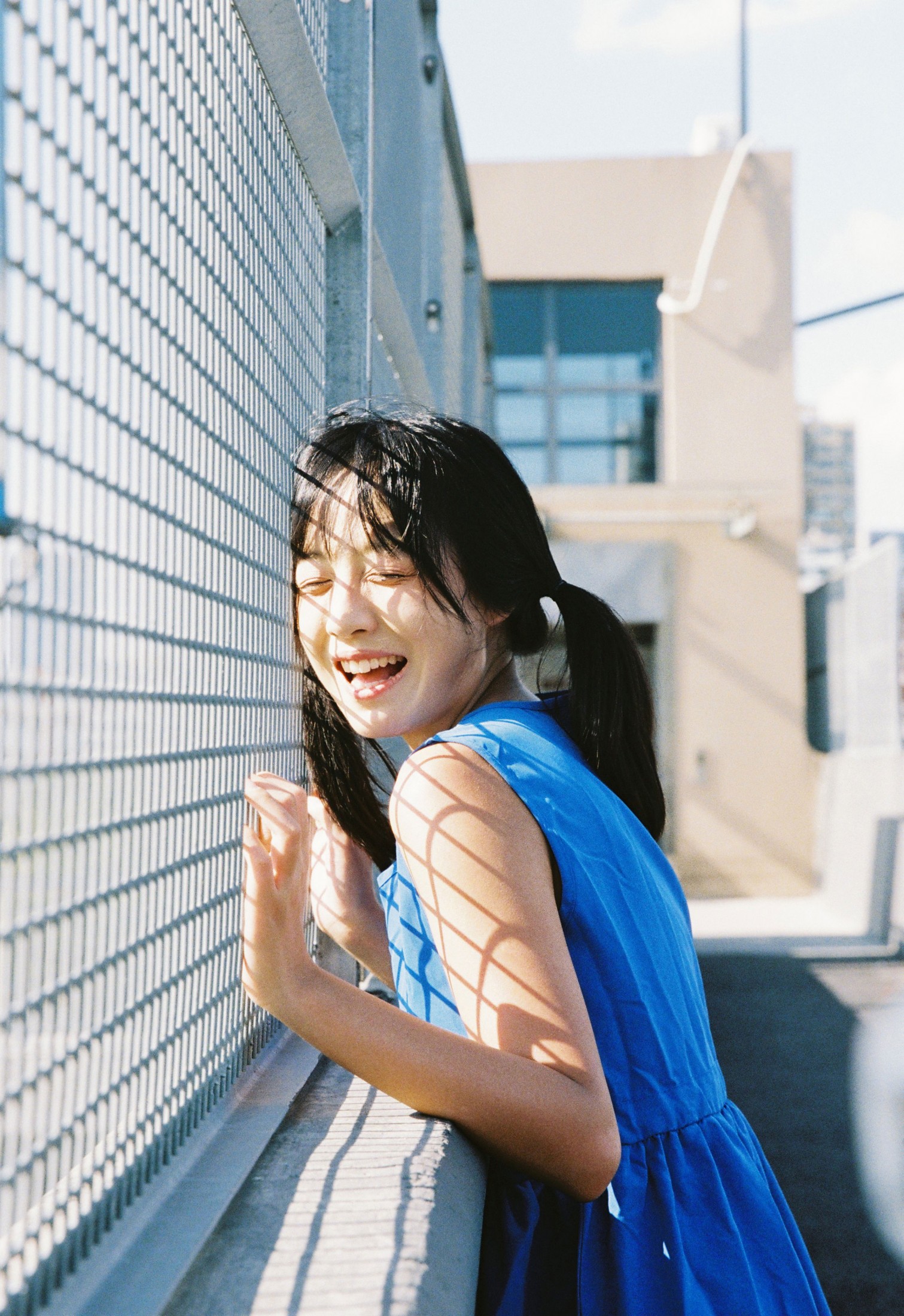 各各答 – 《夏日蓝色少女》[13P]