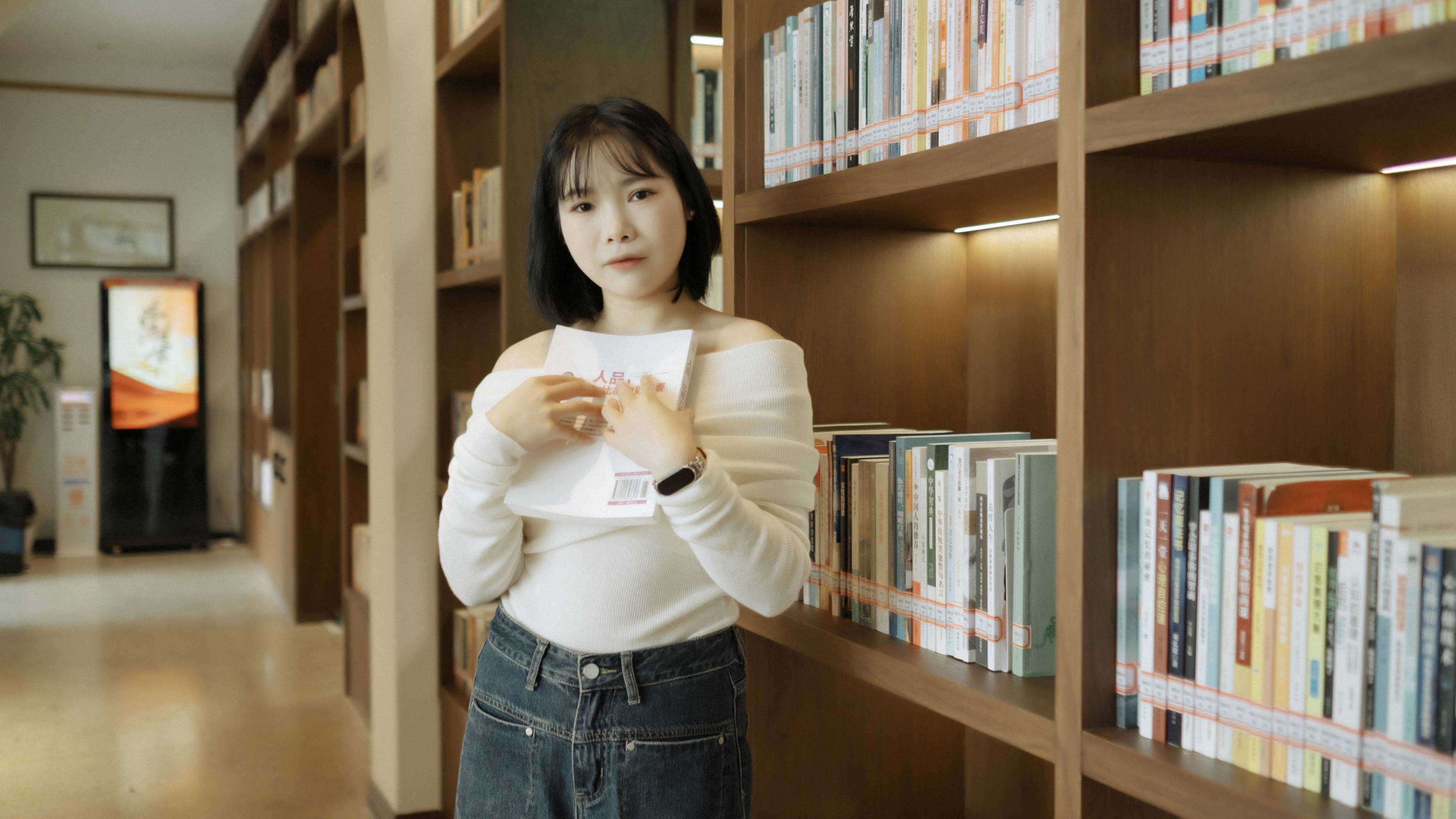 Y～ – 《午后图书馆》[26P]