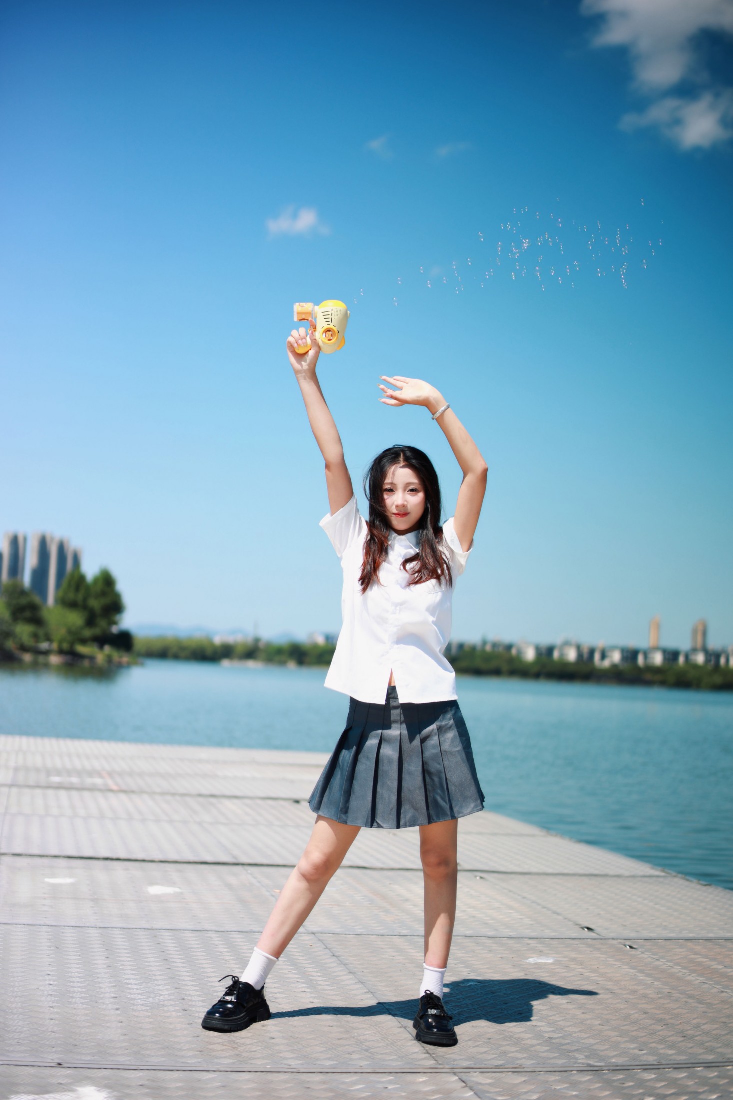 小u – 《湖边日系jk》[33P]